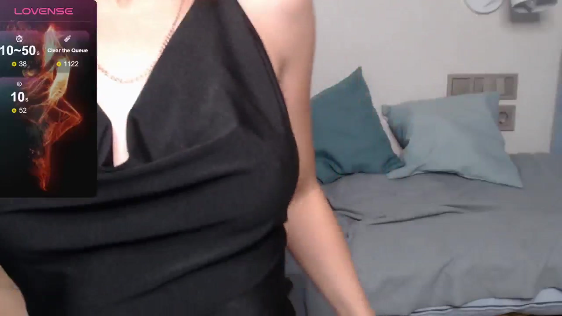 Gallery image thumbnail from FluffyTail's myfreecams stream on, 09/25/2024, 07:22 image 16 of 20