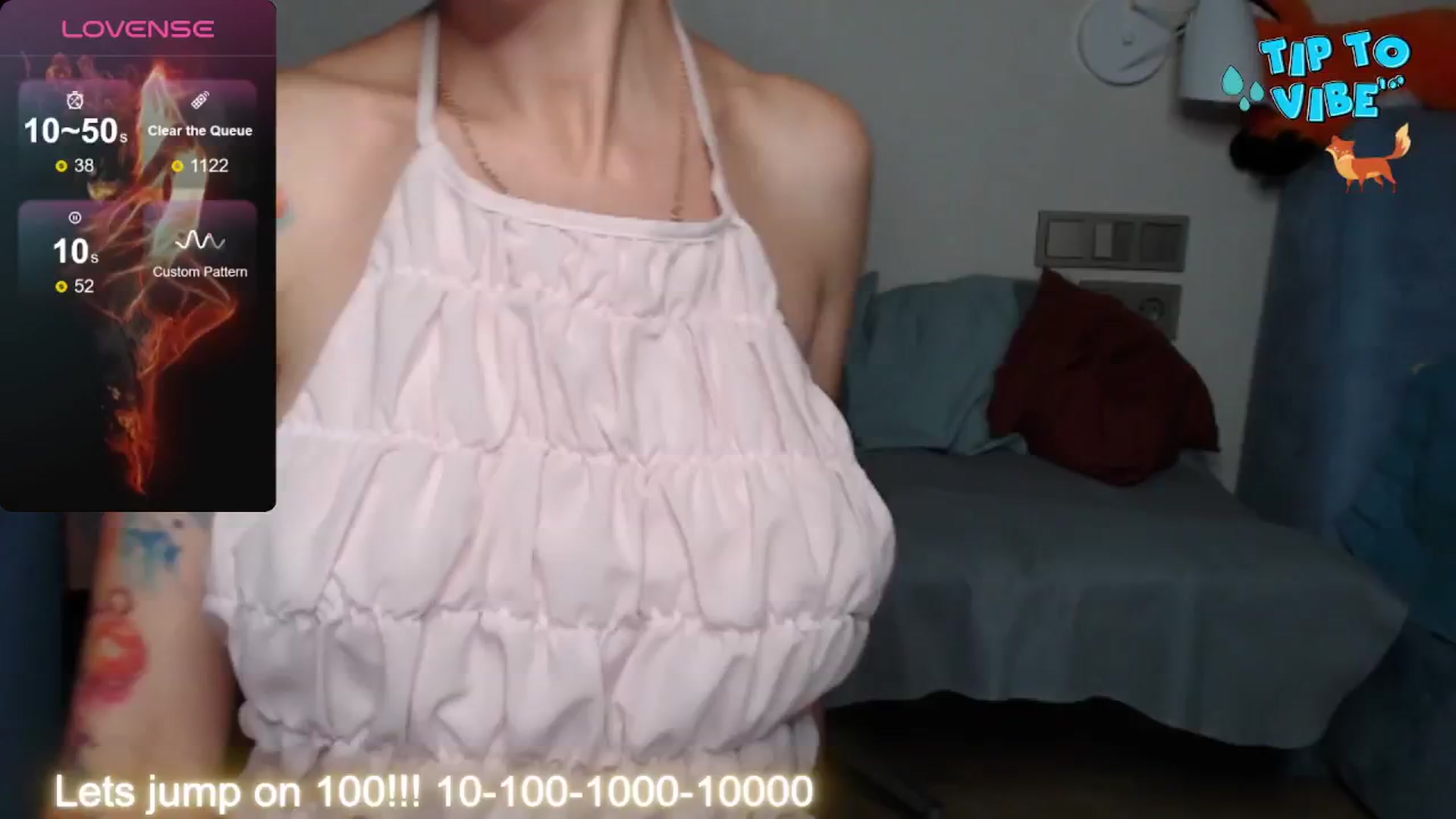 Gallery image thumbnail from FluffyTail's myfreecams stream on, 09/05/2025, 10:34 image 18 of 20
