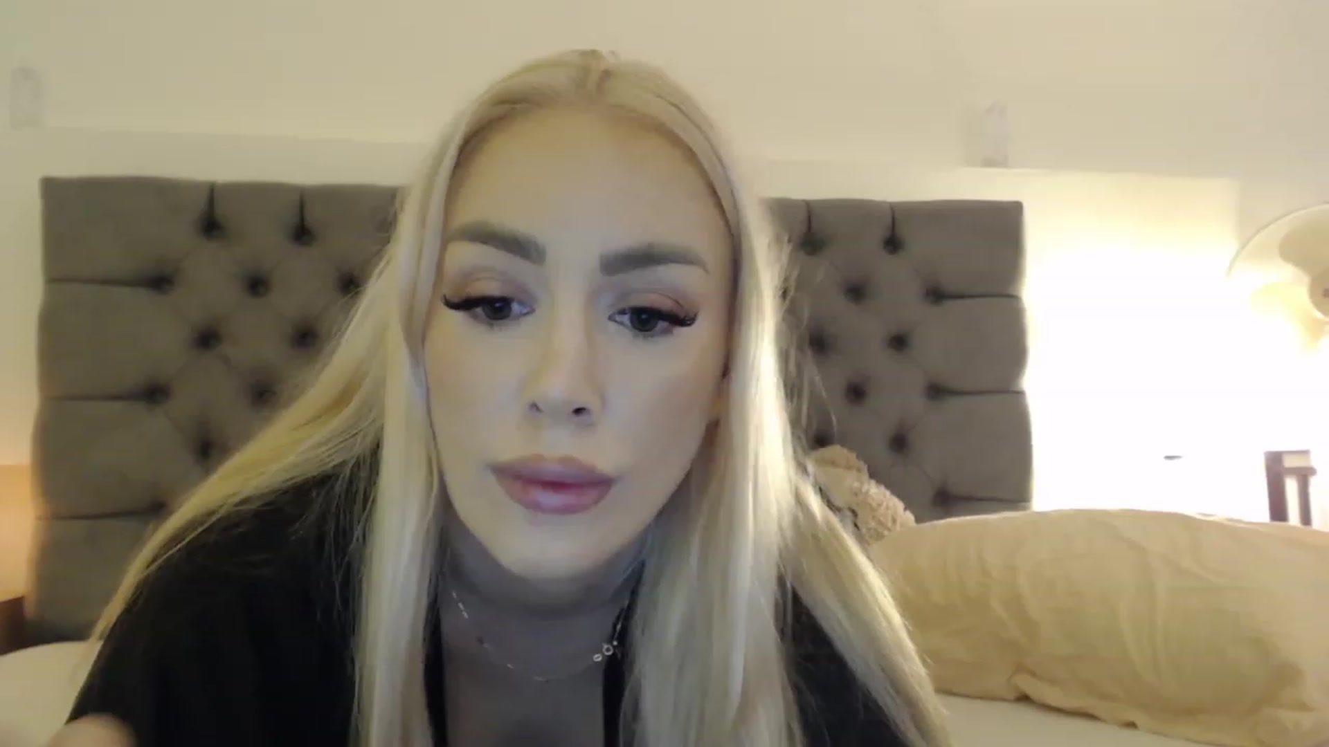 Gallery image thumbnail from Fluffycookie_'s myfreecams stream on, 10/11/2023, 13:01 image 20 of 20