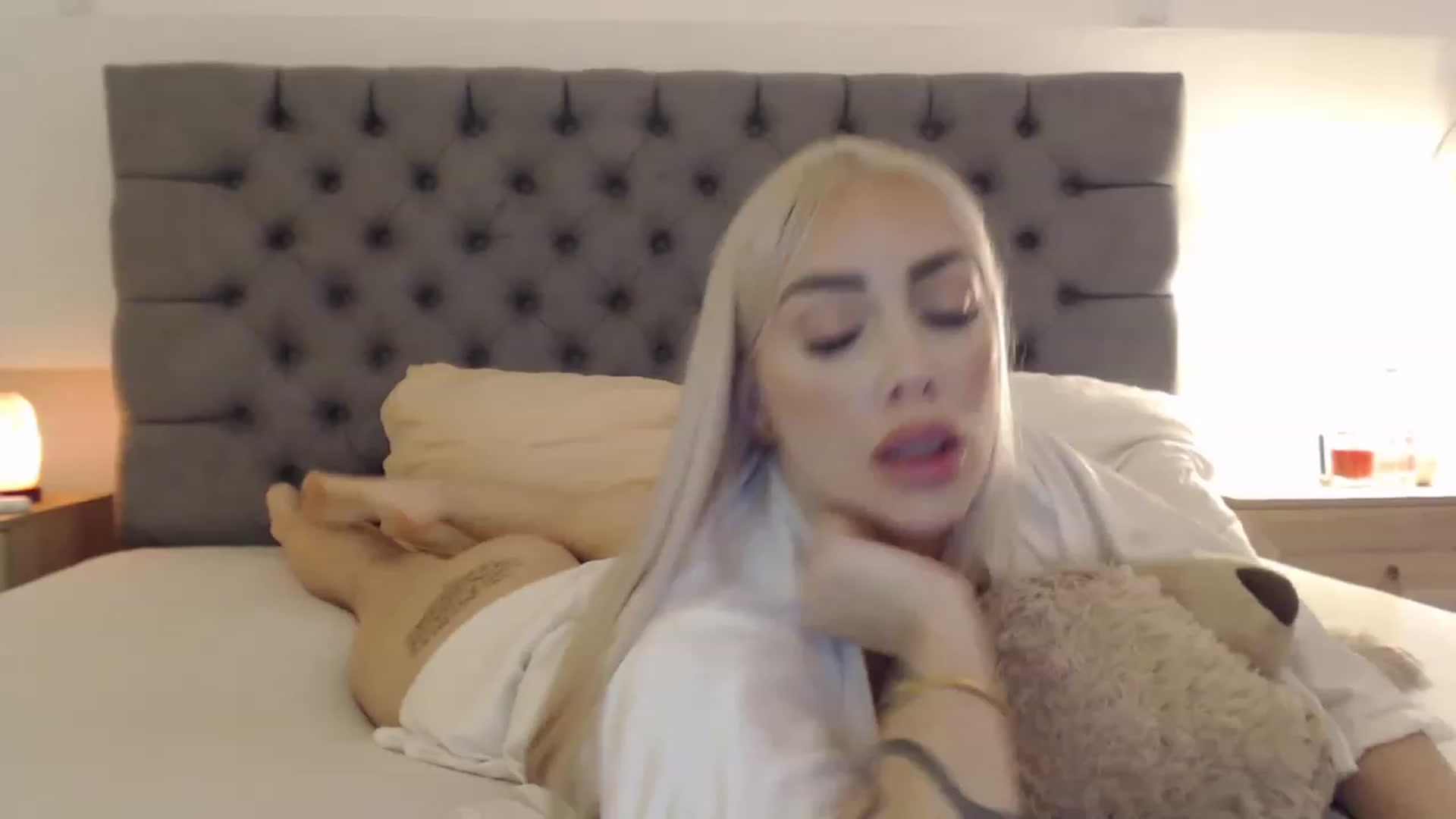 Gallery image thumbnail from Fluffycookie_'s myfreecams stream on, 10/17/2023, 14:23 image 20 of 20