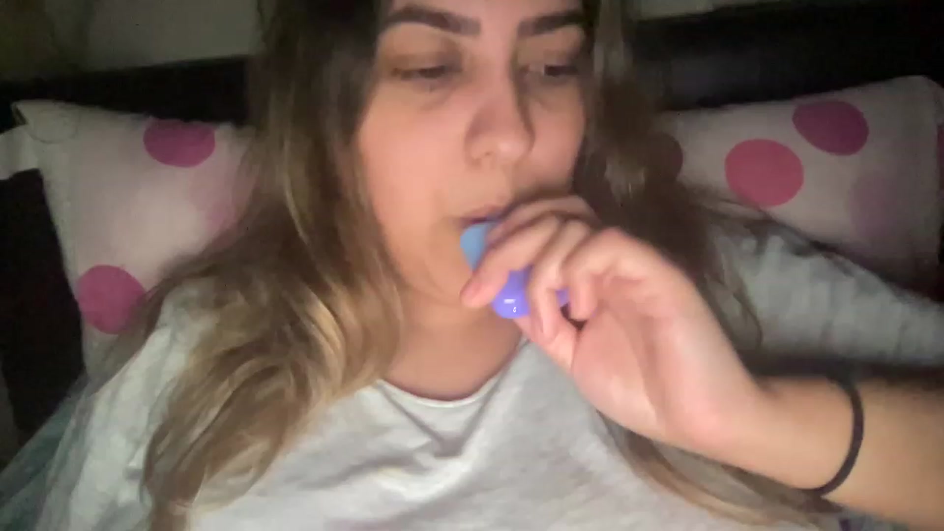 Gallery image thumbnail from Flygyal's myfreecams stream on, 11/15/2022, 22:54 image 1 of 20