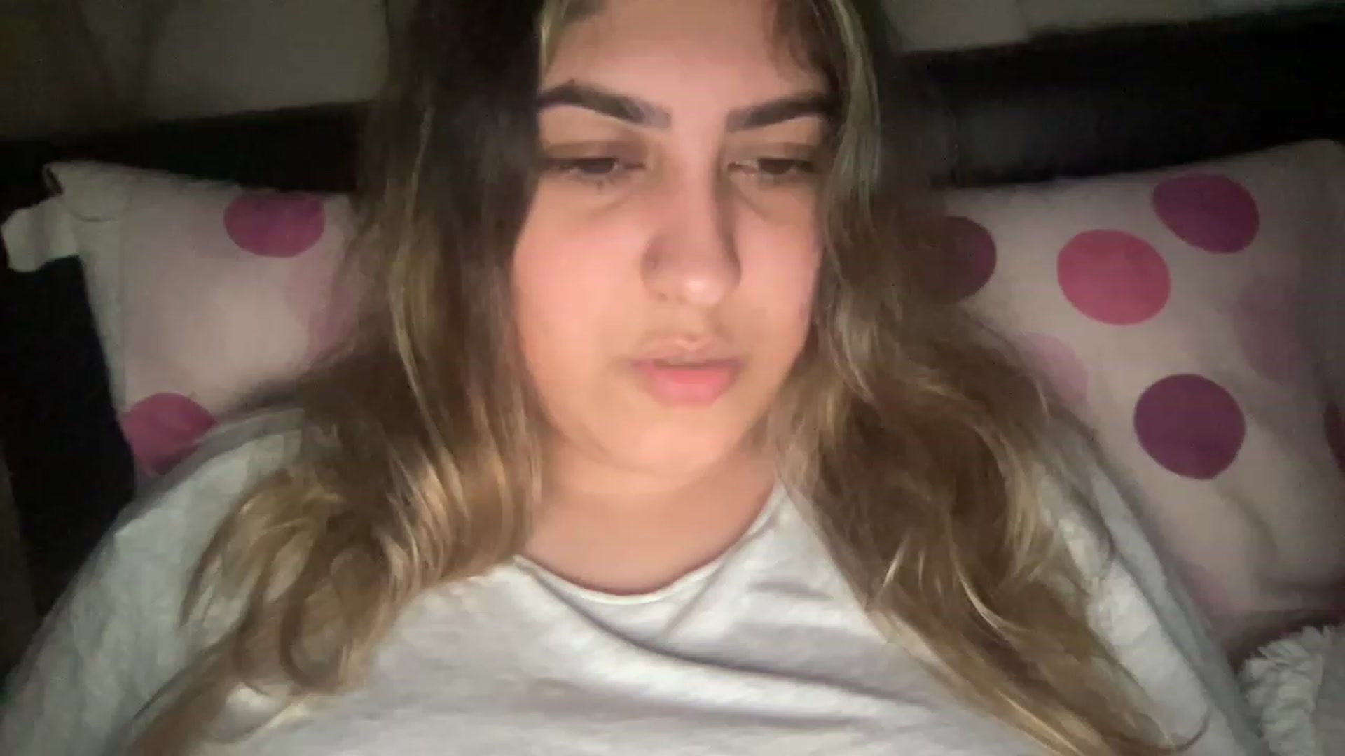 Gallery image thumbnail from Flygyal's myfreecams stream on, 11/15/2022, 22:54 image 5 of 20