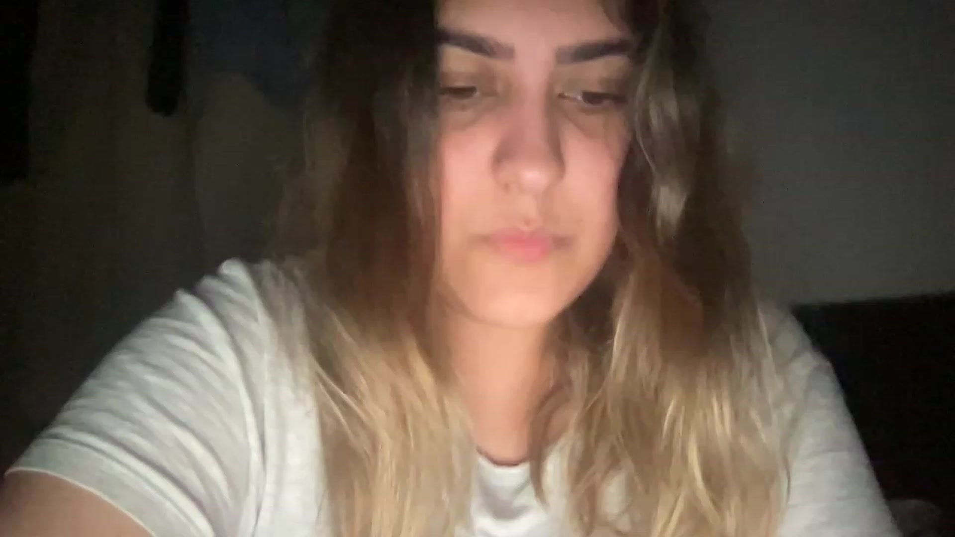 Gallery image thumbnail from Flygyal's myfreecams stream on, 11/15/2022, 22:54 image 13 of 20