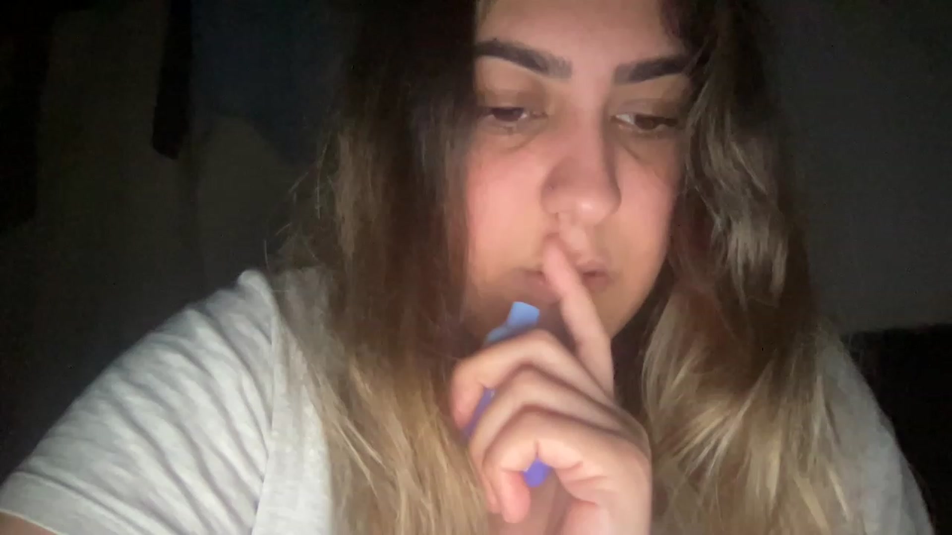 Gallery image thumbnail from Flygyal's myfreecams stream on, 11/15/2022, 22:54 image 18 of 20