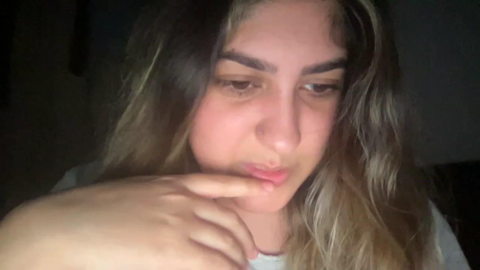 Gallery image thumbnail from Flygyal's myfreecams stream on, 11/15/2022, 22:54 image 17 of 20
