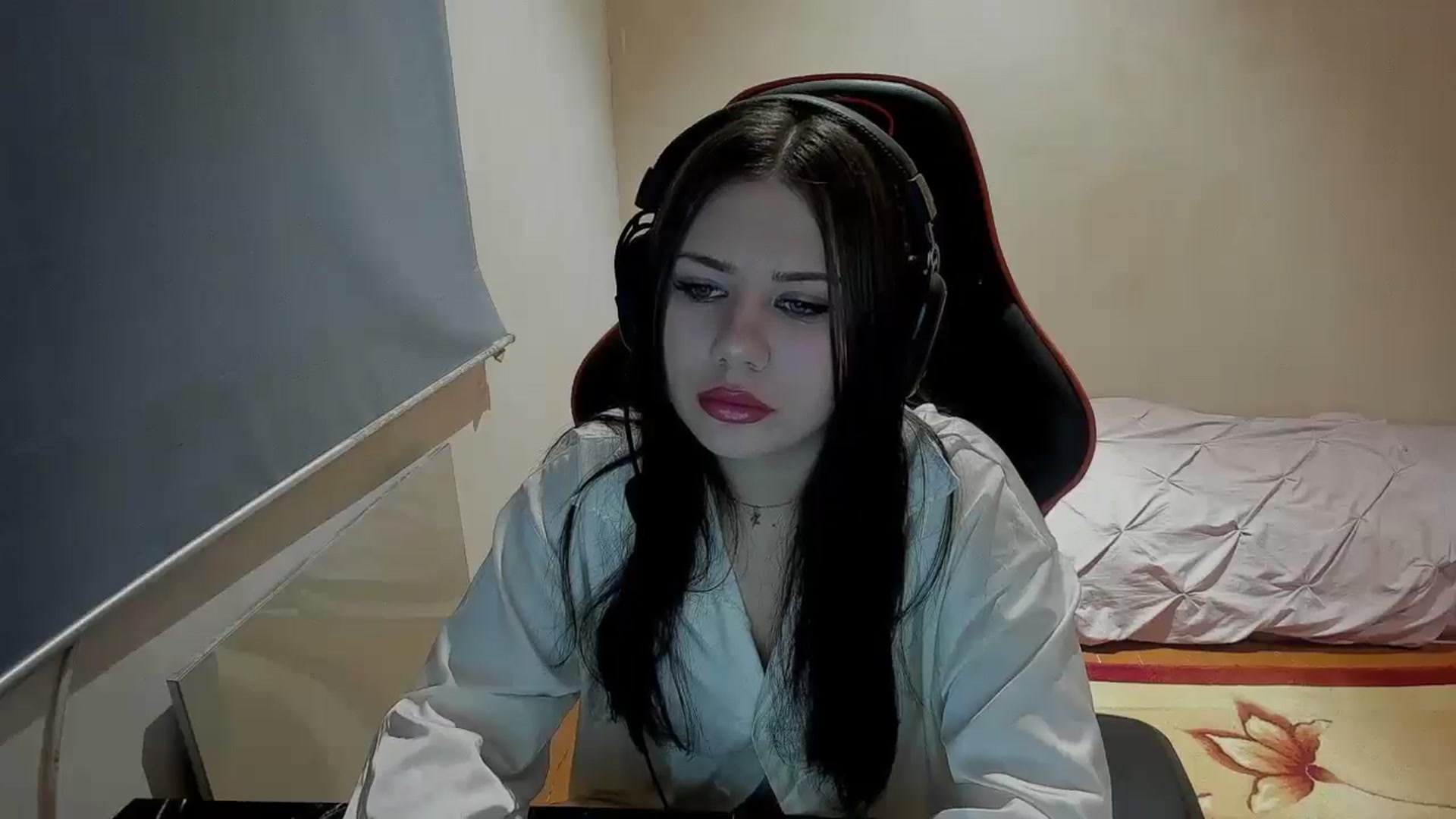 Gallery image thumbnail from FlyingDream's myfreecams stream on, 11/17/2024, 17:39 image 11 of 20