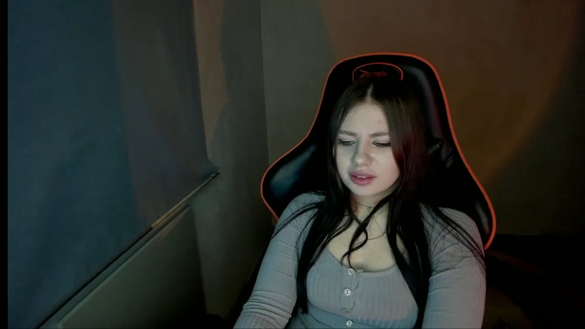 Gallery image thumbnail from FlyingDream's myfreecams stream on, 12/25/2024, 17:40 image 20 of 20