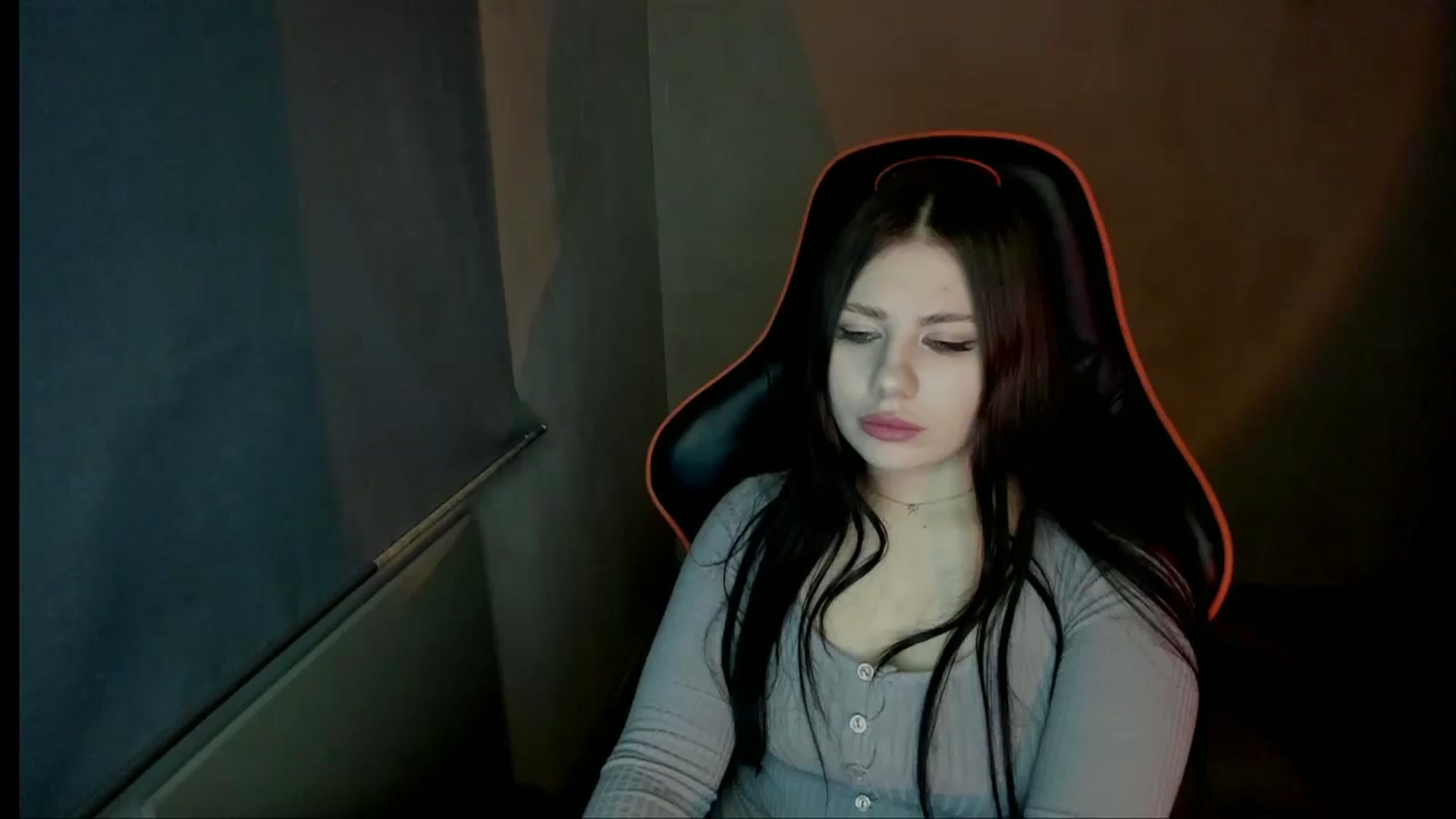 Gallery image thumbnail from FlyingDream's myfreecams stream on, 12/25/2024, 17:40 image 1 of 20