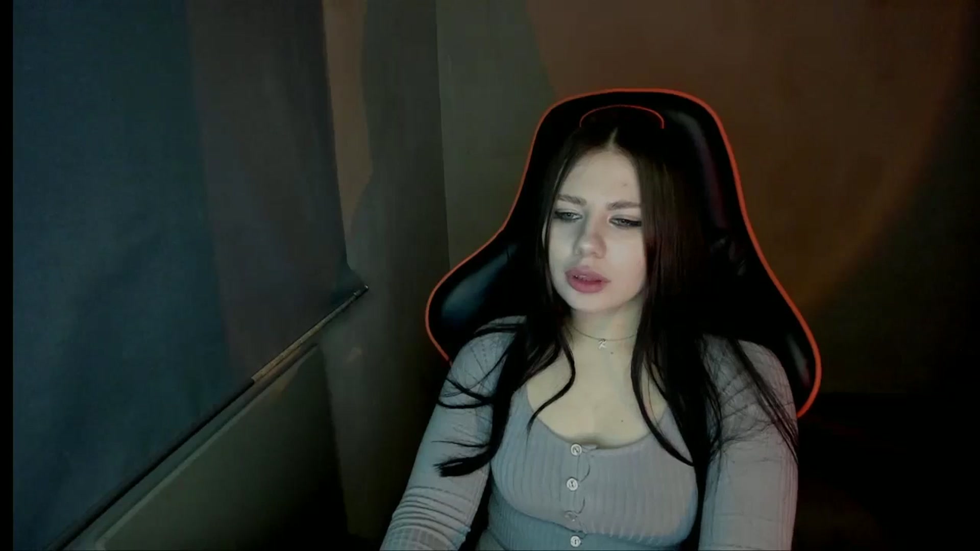 Gallery image thumbnail from FlyingDream's myfreecams stream on, 12/25/2024, 17:40 image 12 of 20