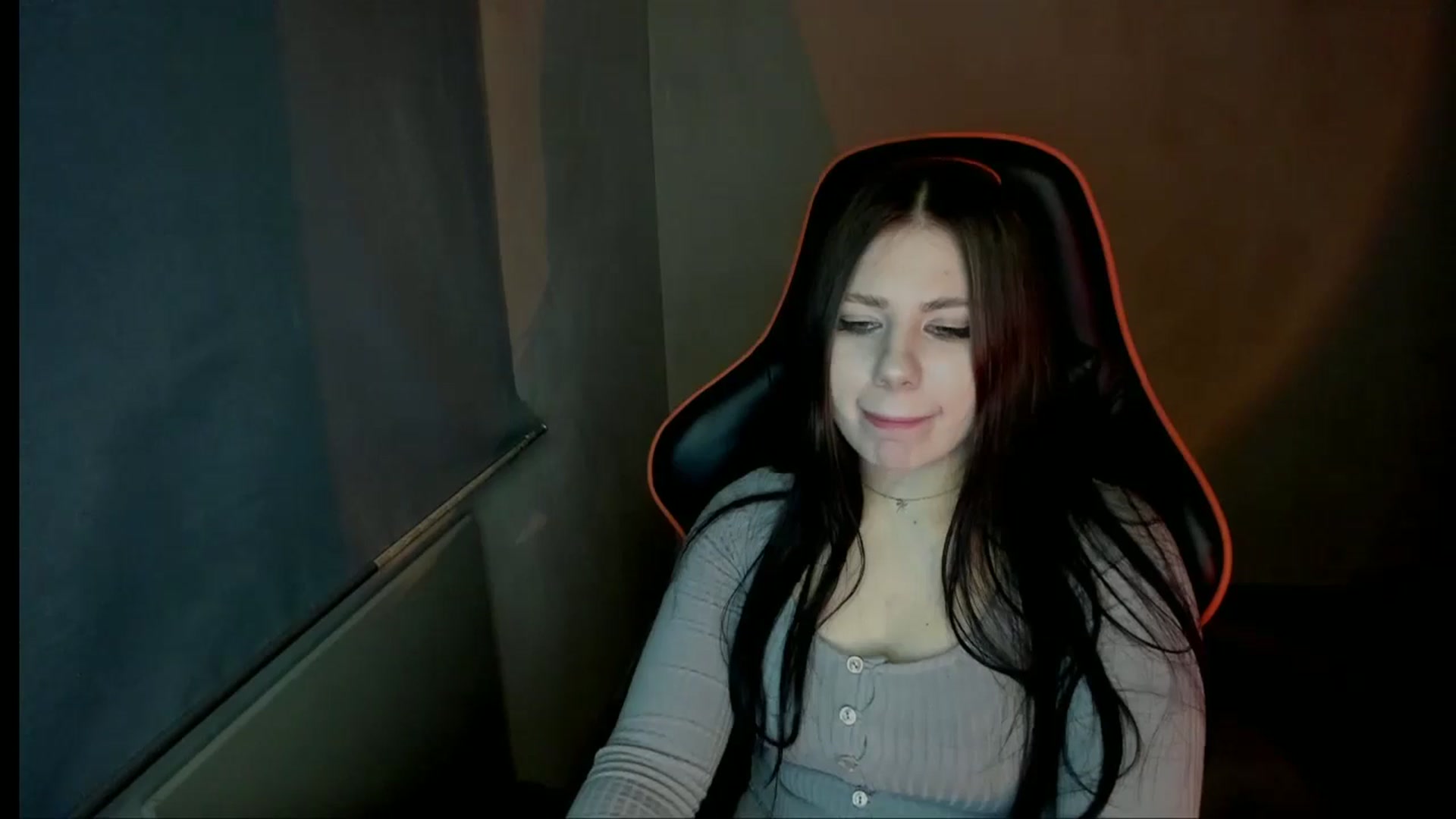Gallery image thumbnail from FlyingDream's myfreecams stream on, 12/25/2024, 18:29 image 11 of 20
