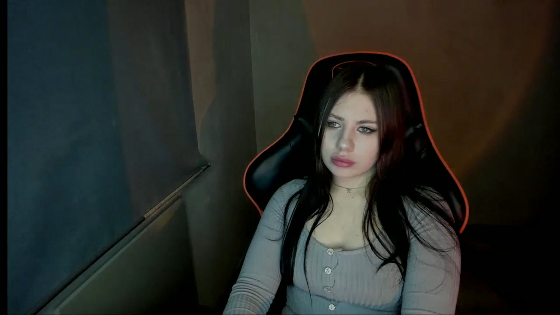 Gallery image thumbnail from FlyingDream's myfreecams stream on, 12/25/2024, 18:29 image 17 of 20