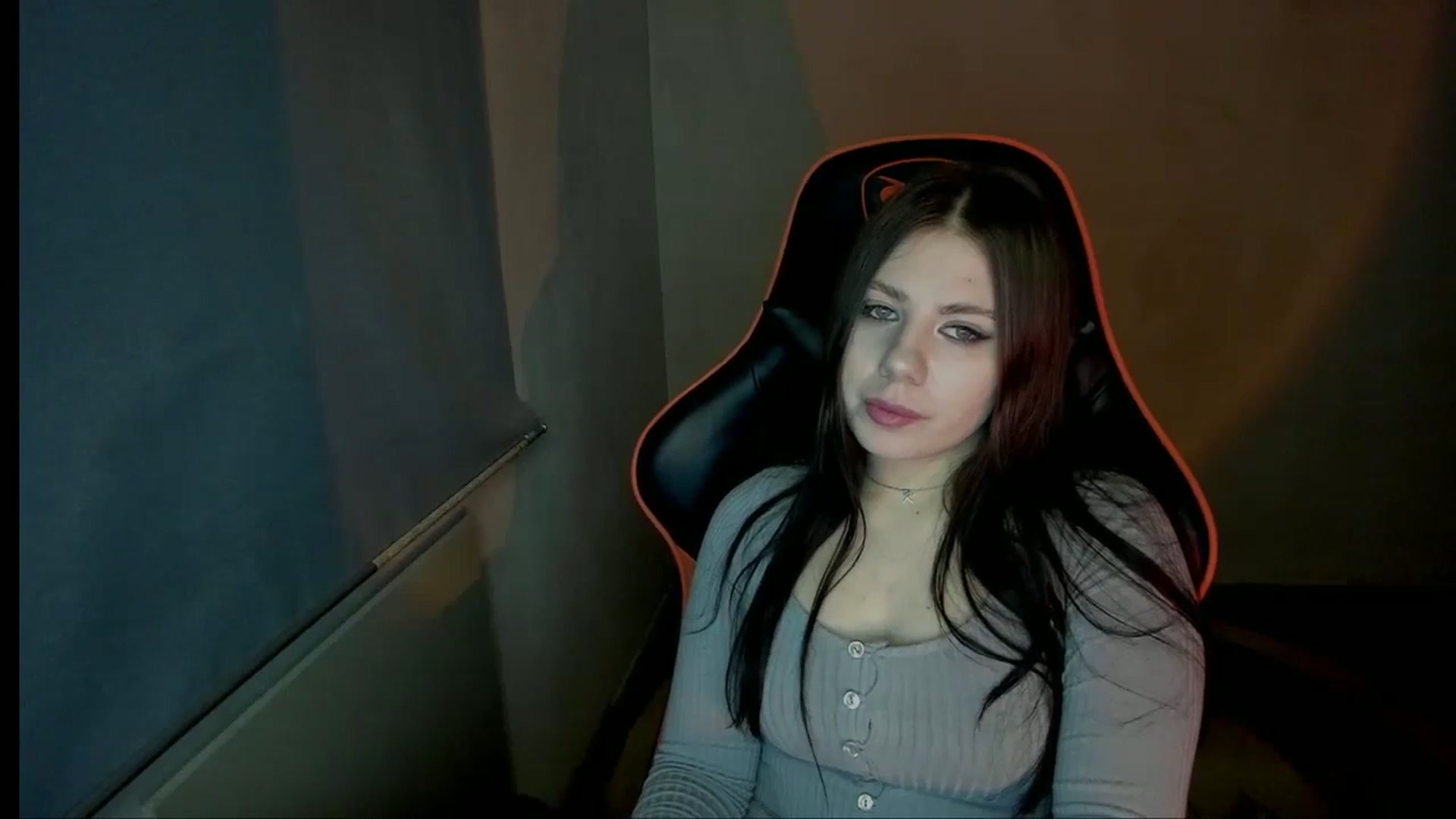 Gallery image thumbnail from FlyingDream's myfreecams stream on, 12/25/2024, 18:29 image 14 of 20
