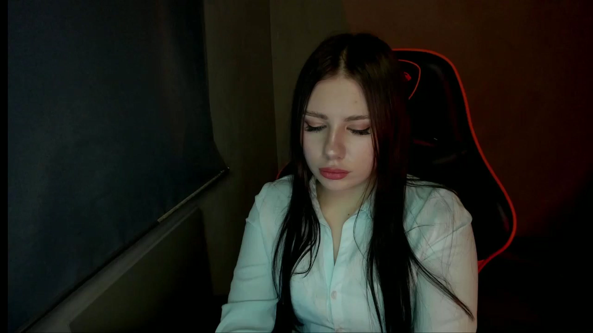 Gallery image thumbnail from FlyingDream's myfreecams stream on, 12/27/2024, 16:33 image 3 of 20