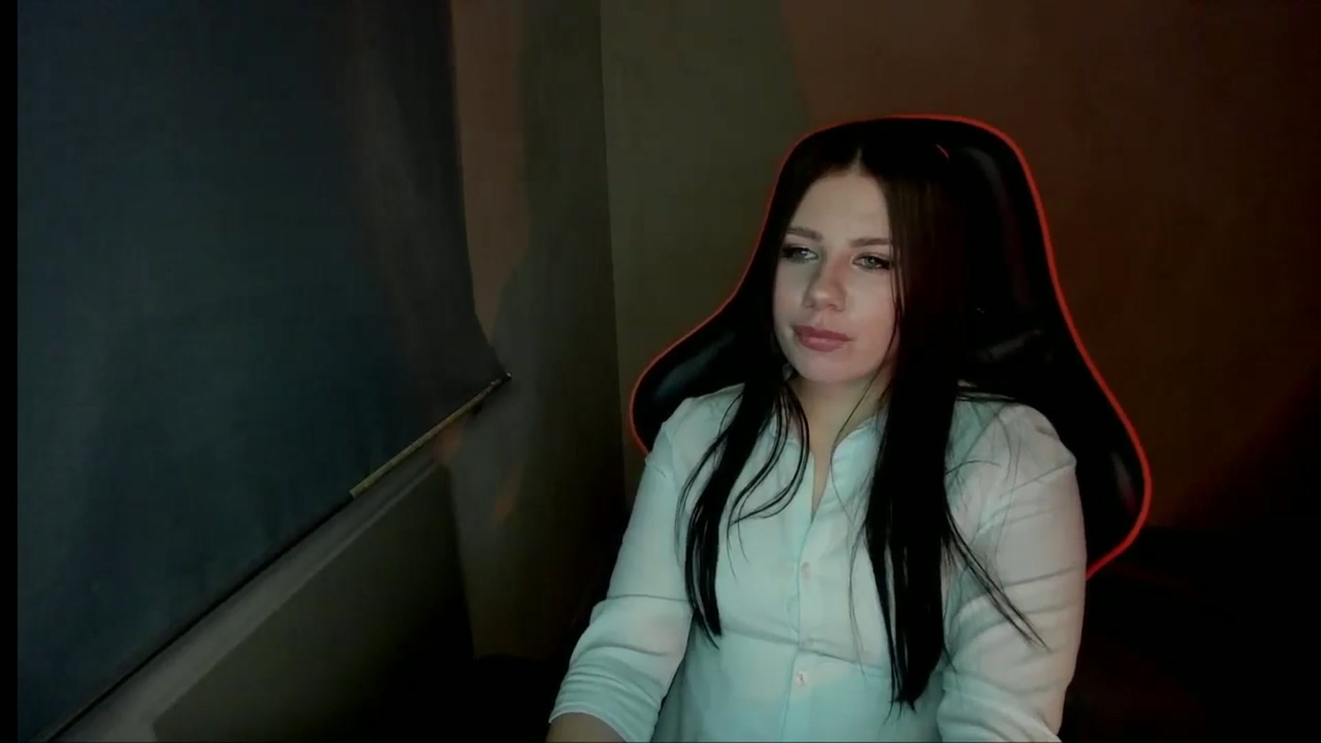 Gallery image thumbnail from FlyingDream's myfreecams stream on, 12/27/2024, 16:33 image 5 of 20