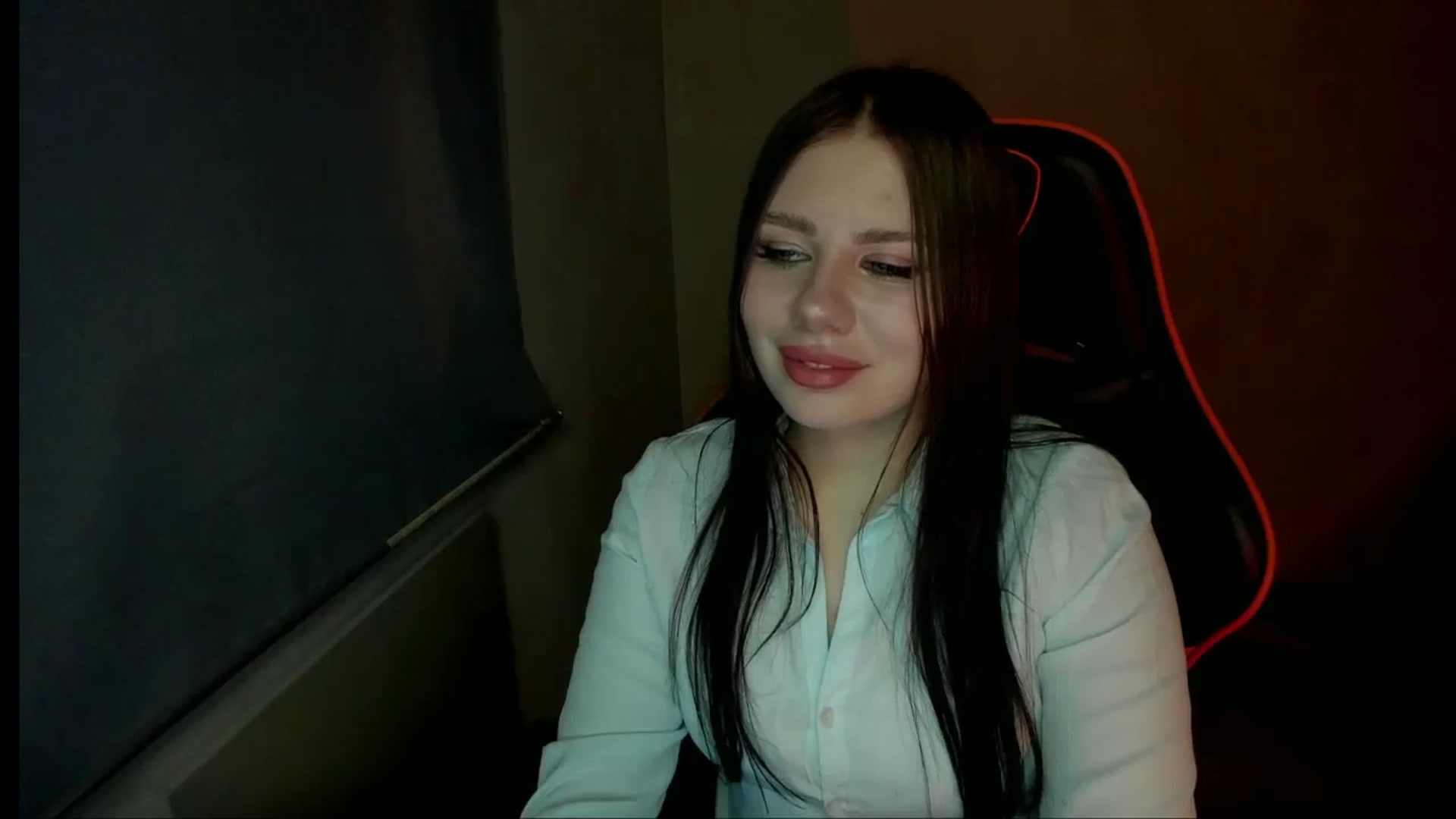 Gallery image thumbnail from FlyingDream's myfreecams stream on, 12/27/2024, 16:33 image 7 of 20