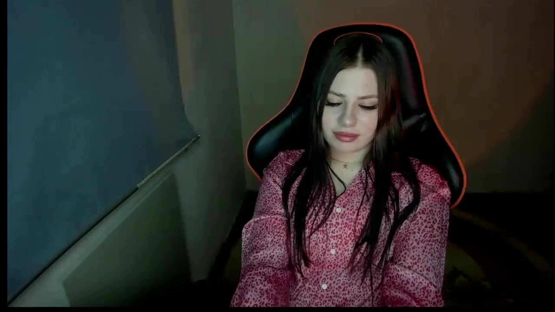 Gallery image thumbnail from FlyingDream's myfreecams stream on, 01/02/2025, 19:06 image 20 of 20