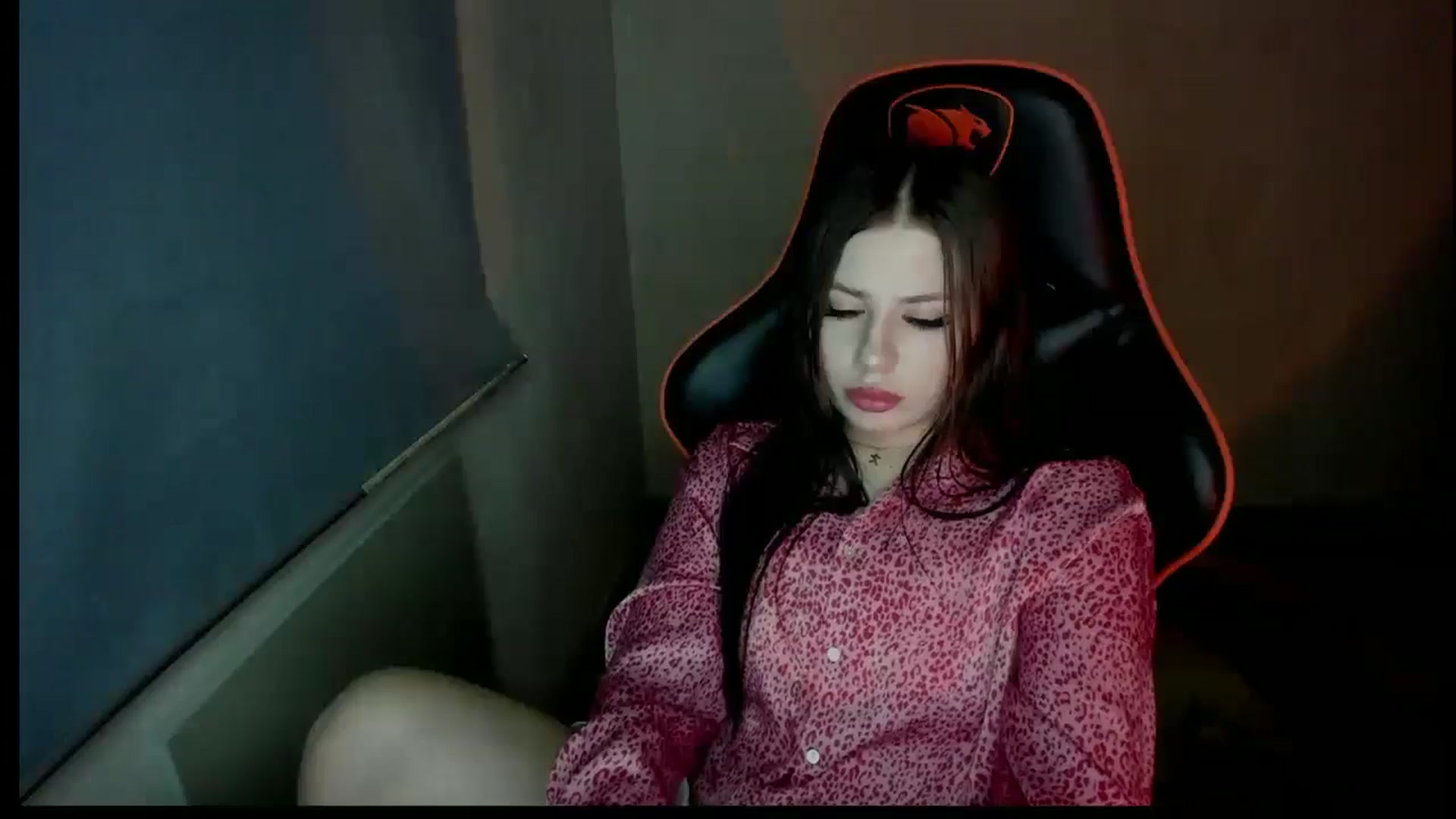 Gallery image thumbnail from FlyingDream's myfreecams stream on, 01/02/2025, 19:06 image 12 of 20