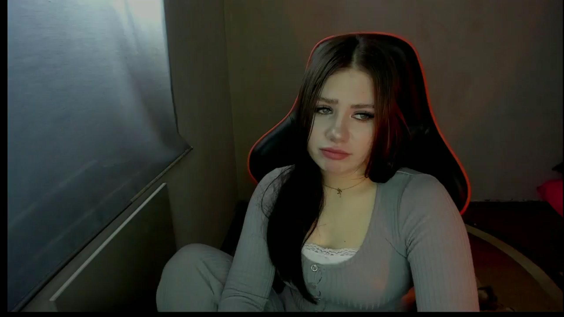 Gallery image thumbnail from FlyingDream's myfreecams stream on, 01/06/2025, 09:51 image 17 of 20