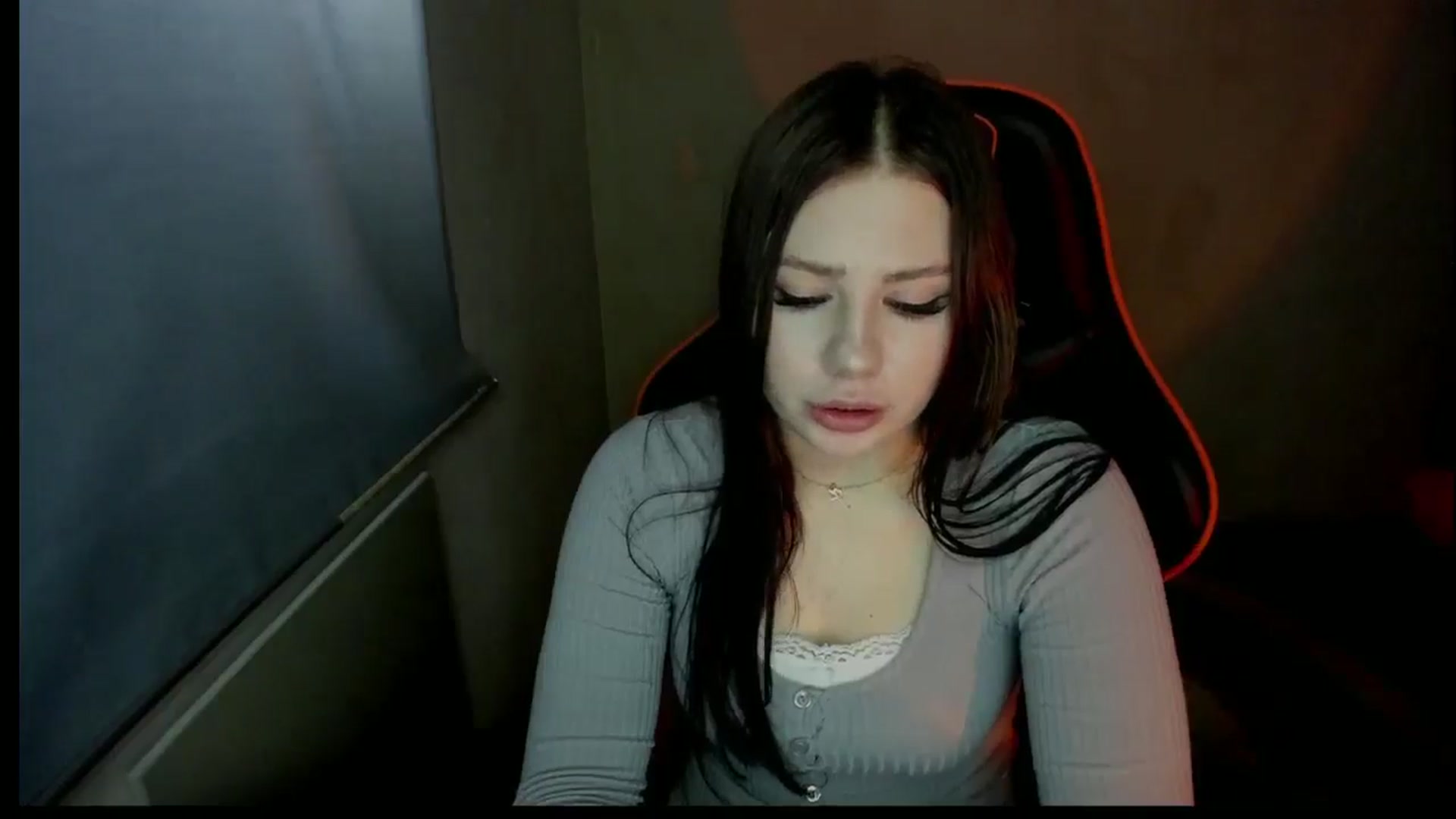 Gallery image thumbnail from FlyingDream's myfreecams stream on, 01/06/2025, 11:57 image 17 of 20