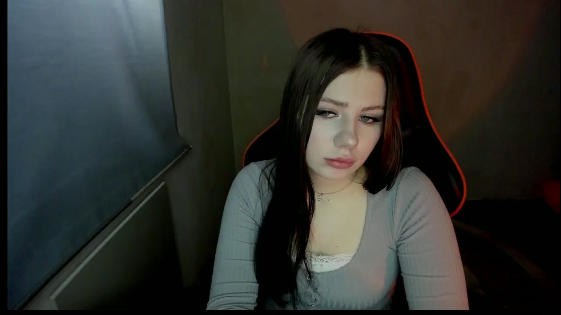 Gallery image thumbnail from FlyingDream's myfreecams stream on, 01/06/2025, 11:57 image 4 of 20