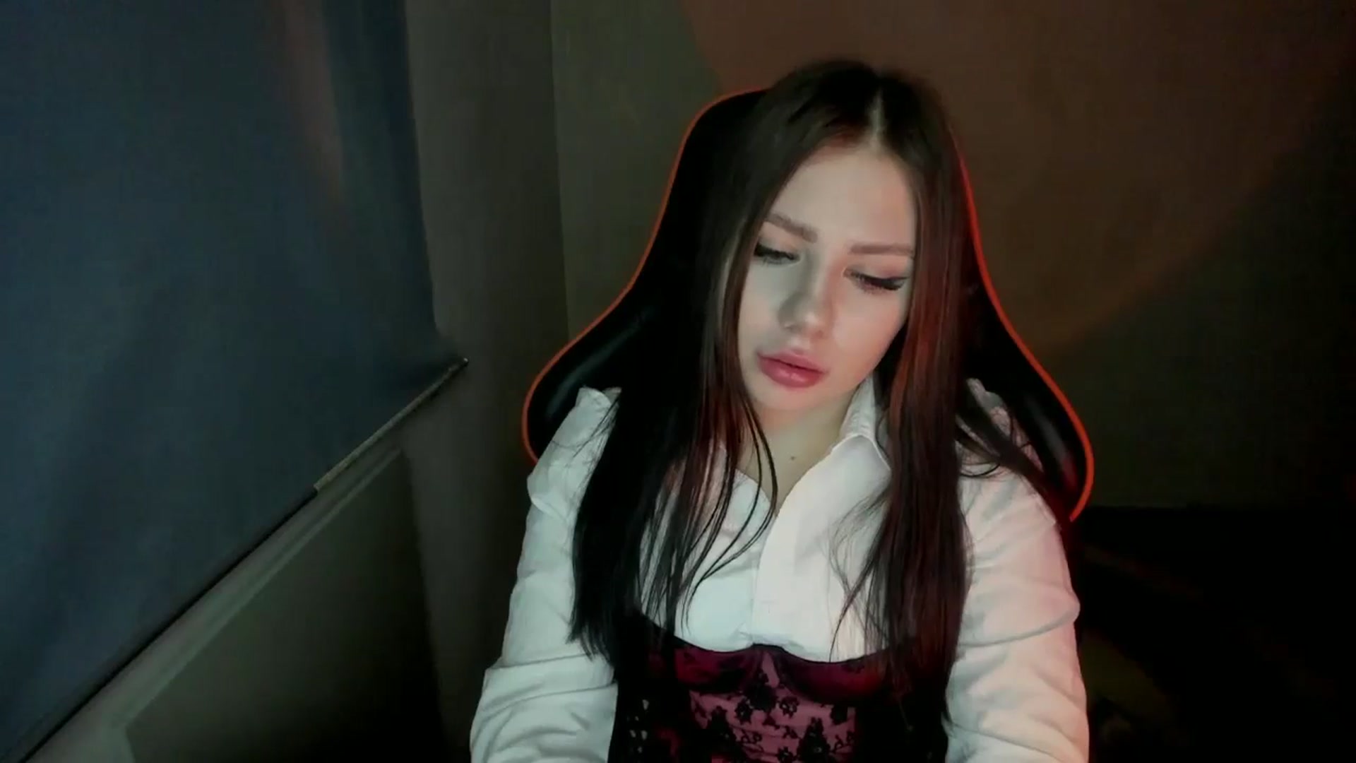 Gallery image thumbnail from FlyingDream's myfreecams stream on, 01/07/2025, 19:49 image 19 of 20