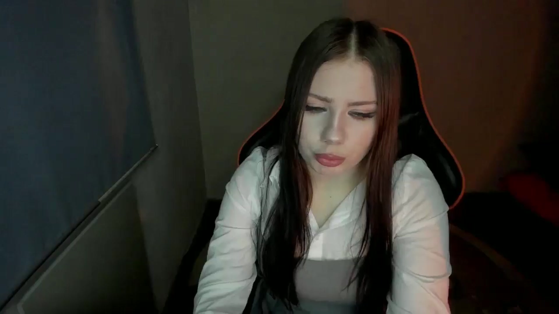 Gallery image thumbnail from FlyingDream's myfreecams stream on, 01/08/2025, 15:05 image 14 of 20