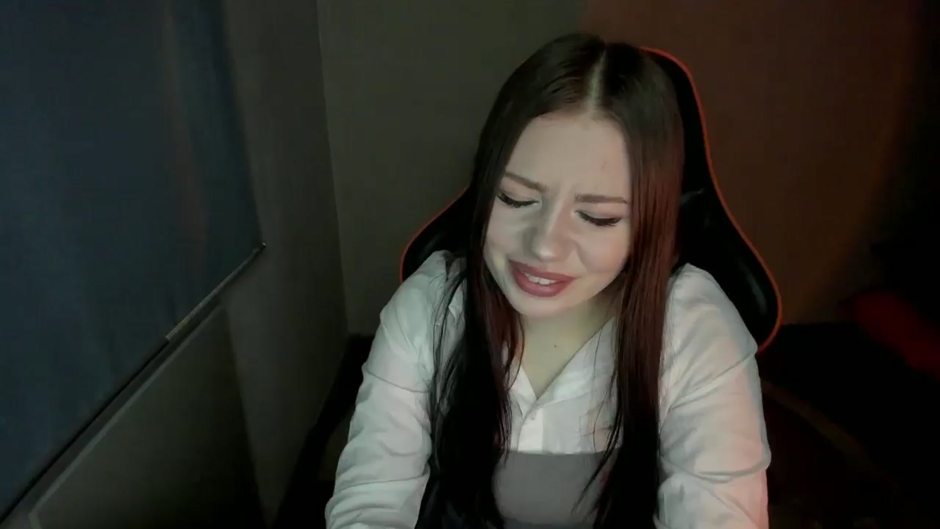 Gallery image thumbnail from FlyingDream's myfreecams stream on, 01/08/2025, 15:05 image 12 of 20