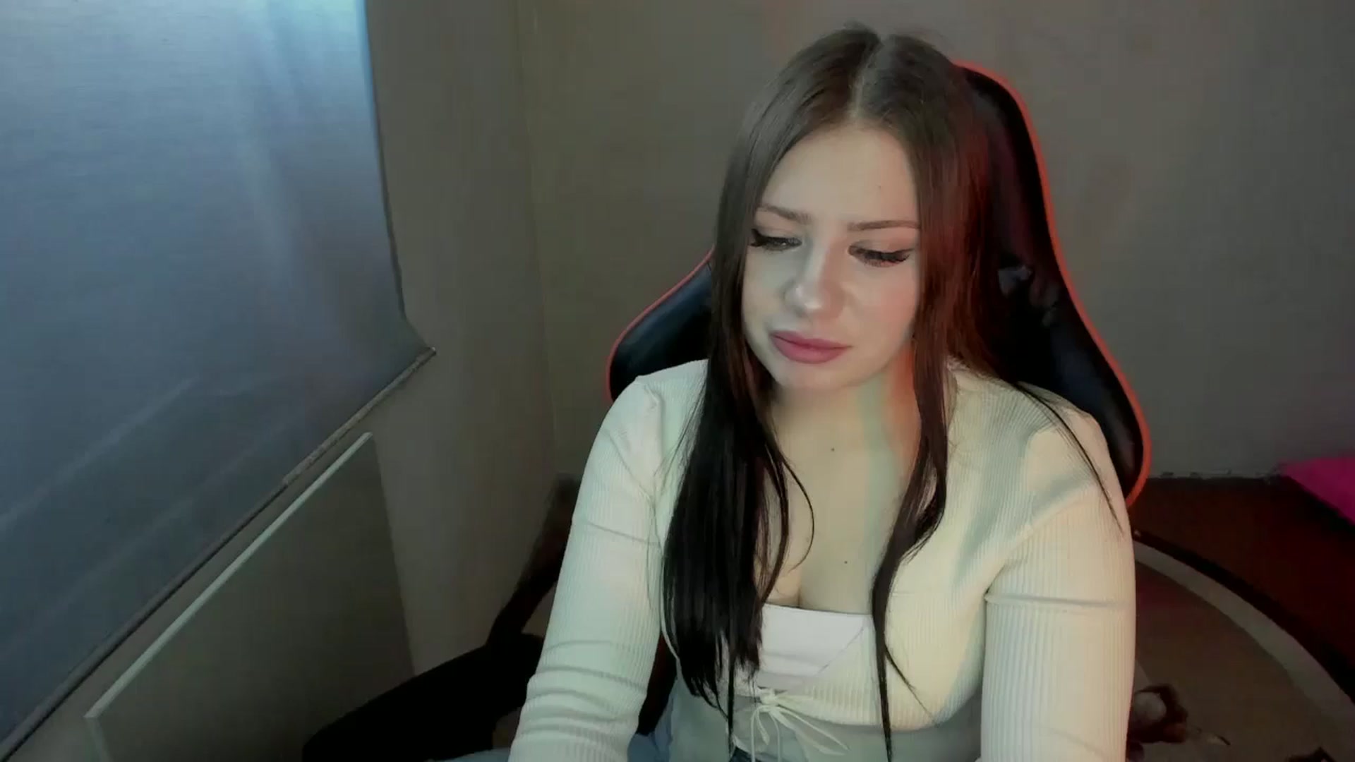 Gallery image thumbnail from FlyingDream's myfreecams stream on, 01/12/2025, 12:21 image 7 of 20