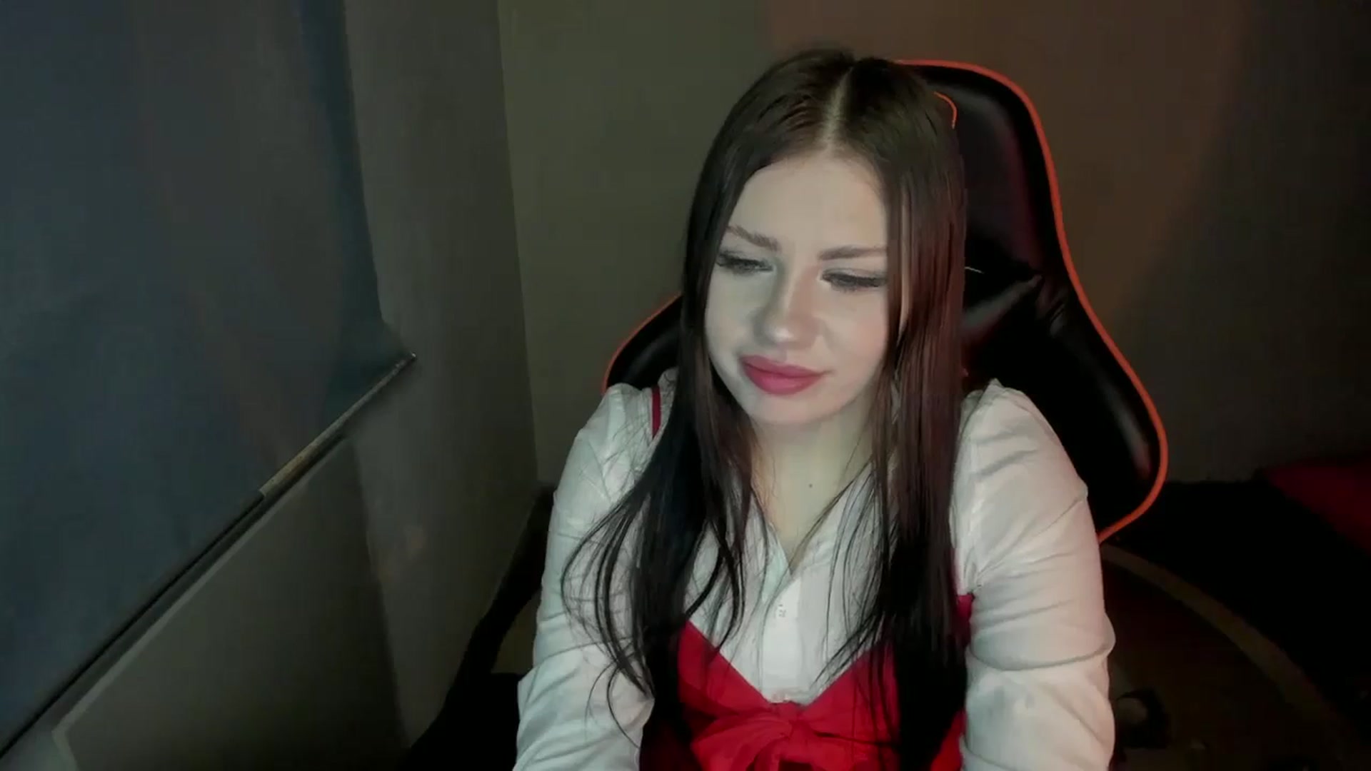 Gallery image thumbnail from FlyingDream's myfreecams stream on, 01/13/2025, 14:59 image 9 of 20