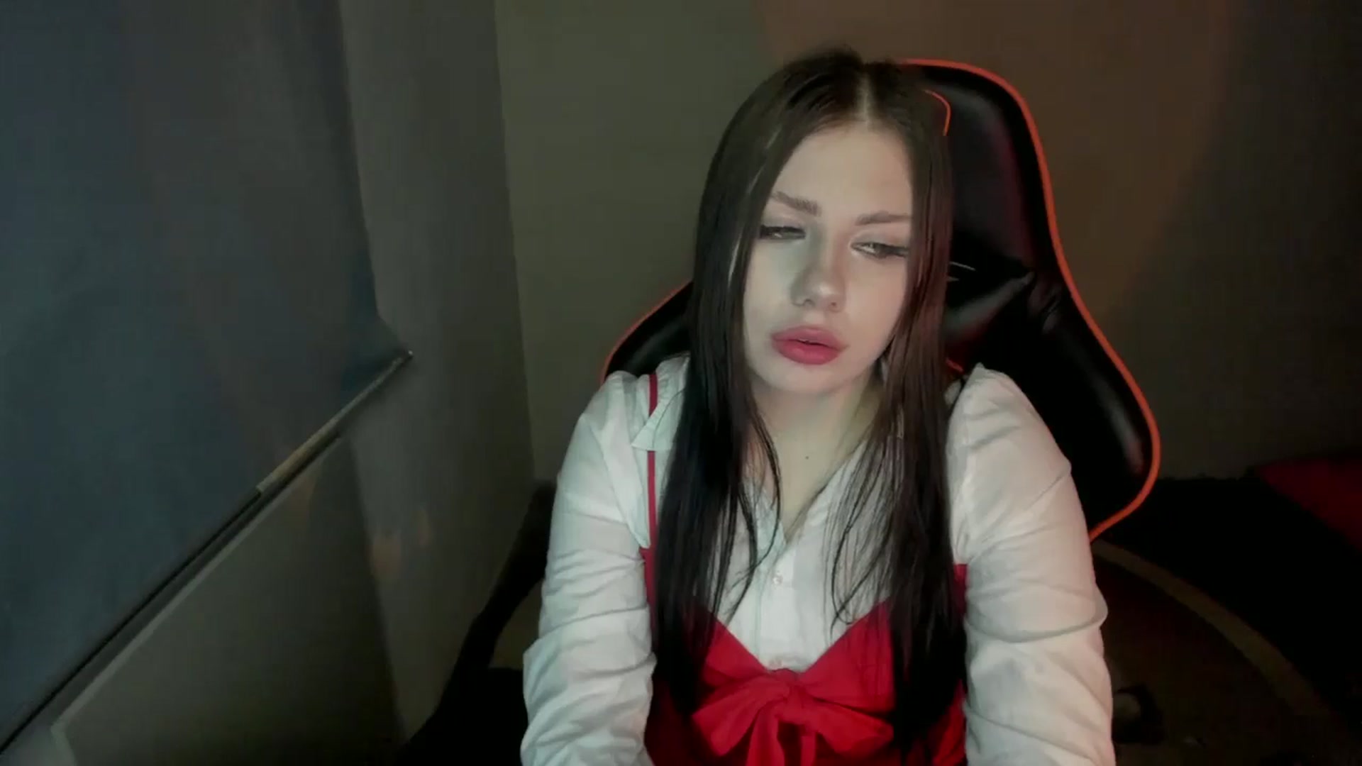 Gallery image thumbnail from FlyingDream's myfreecams stream on, 01/13/2025, 14:59 image 12 of 20