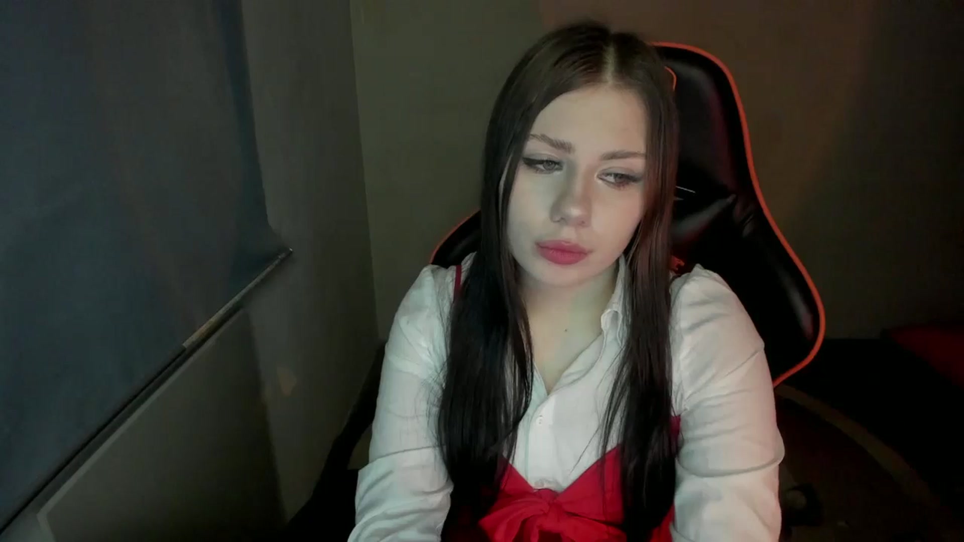 Gallery image thumbnail from FlyingDream's myfreecams stream on, 01/13/2025, 14:59 image 14 of 20