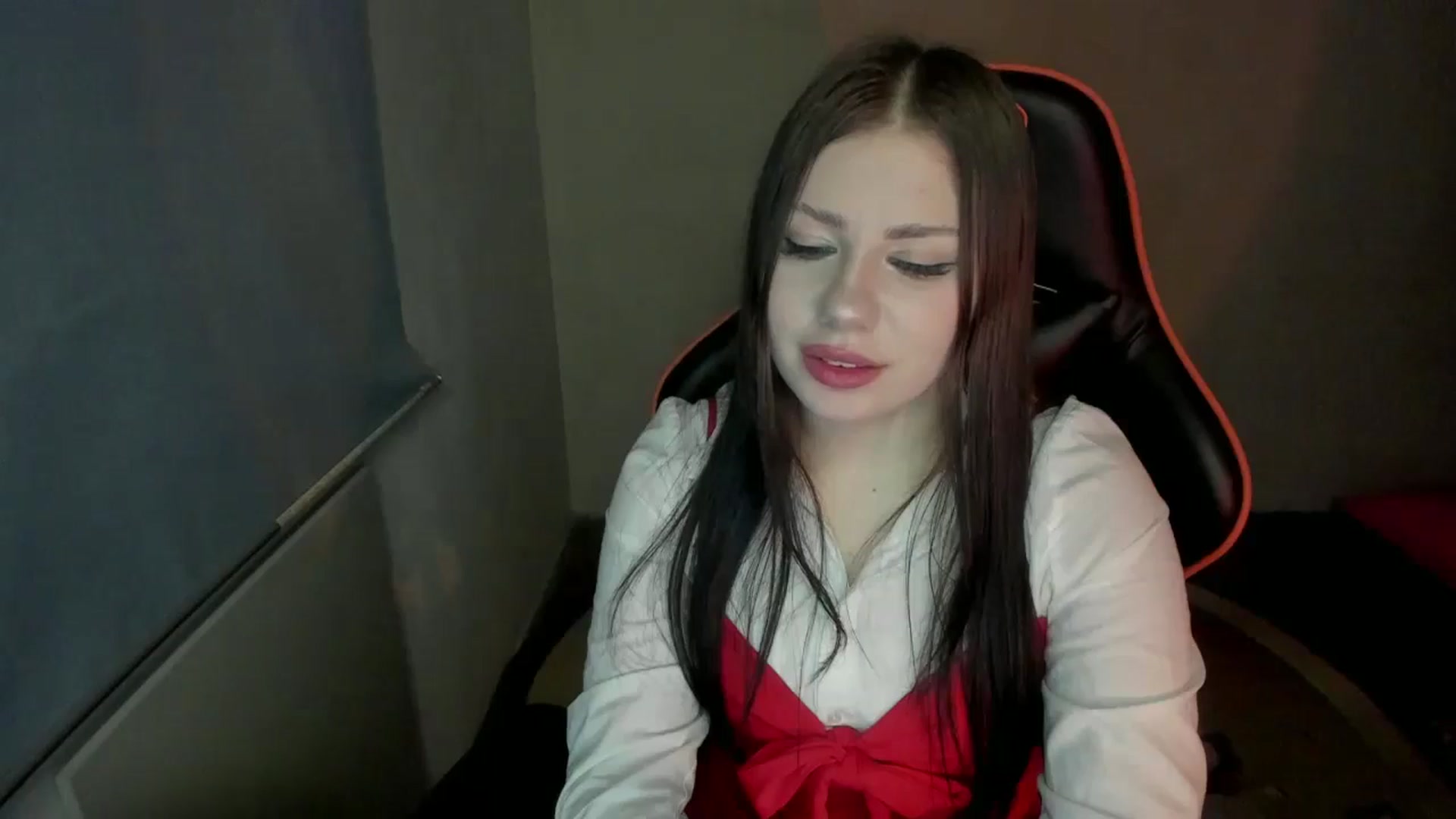 Gallery image thumbnail from FlyingDream's myfreecams stream on, 01/13/2025, 14:59 image 6 of 20
