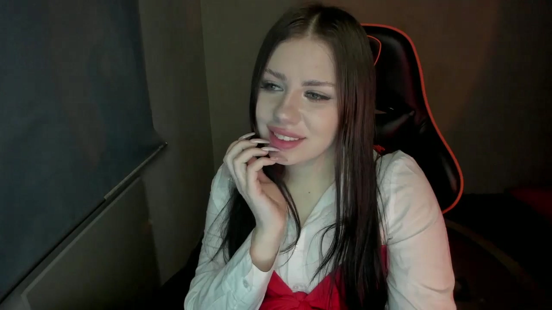 Gallery image thumbnail from FlyingDream's myfreecams stream on, 01/13/2025, 16:25 image 18 of 20