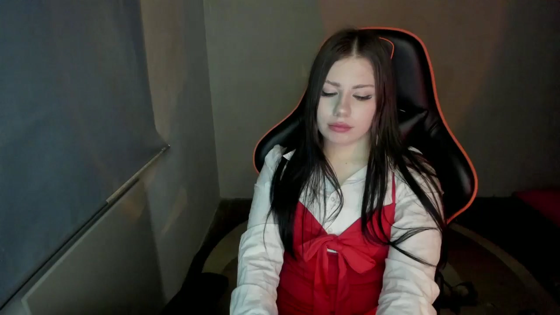Gallery image thumbnail from FlyingDream's myfreecams stream on, 01/13/2025, 16:25 image 6 of 20