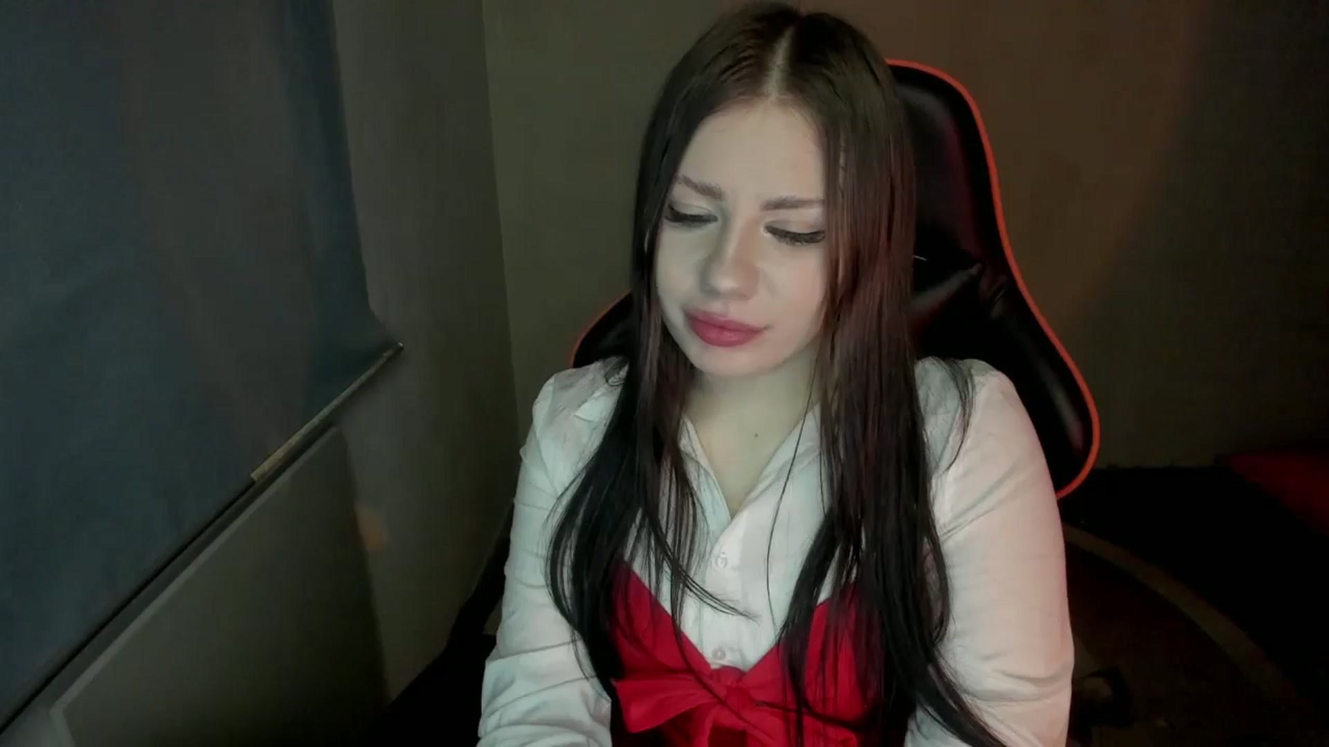 Gallery image thumbnail from FlyingDream's myfreecams stream on, 01/13/2025, 16:25 image 10 of 20