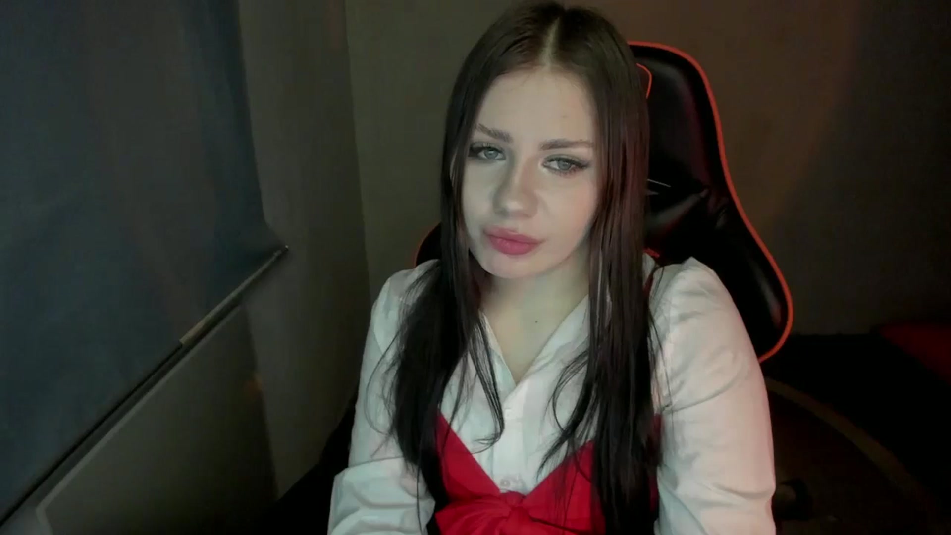 Gallery image thumbnail from FlyingDream's myfreecams stream on, 01/13/2025, 16:25 image 17 of 20