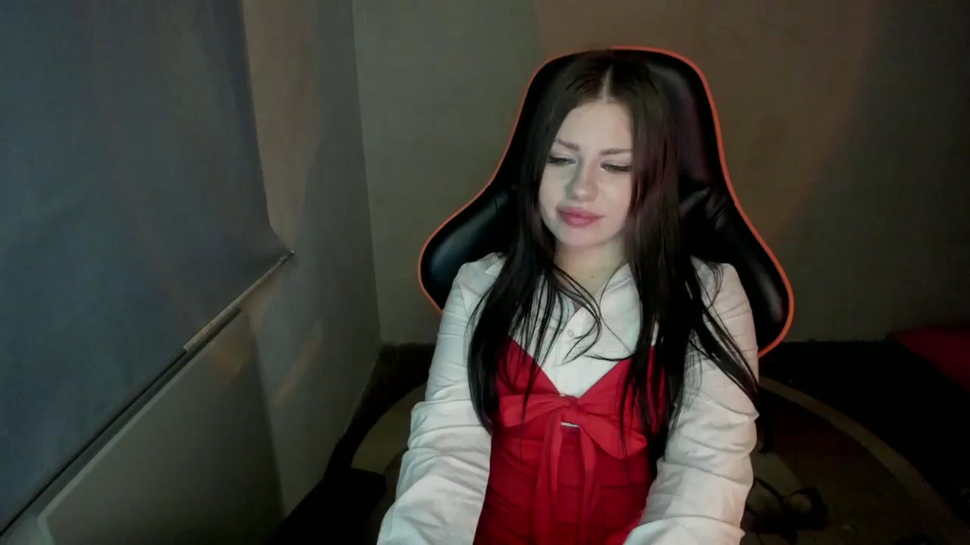 Gallery image thumbnail from FlyingDream's myfreecams stream on, 01/13/2025, 16:25 image 9 of 20