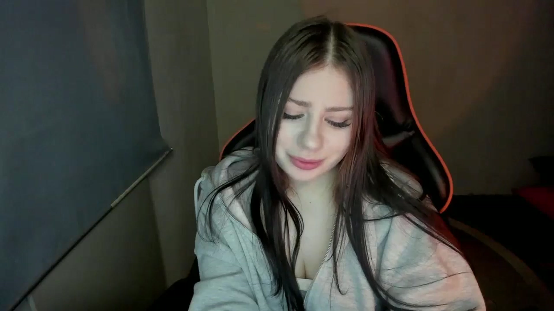 Gallery image thumbnail from FlyingDream's myfreecams stream on, 01/15/2025, 16:57 image 12 of 20