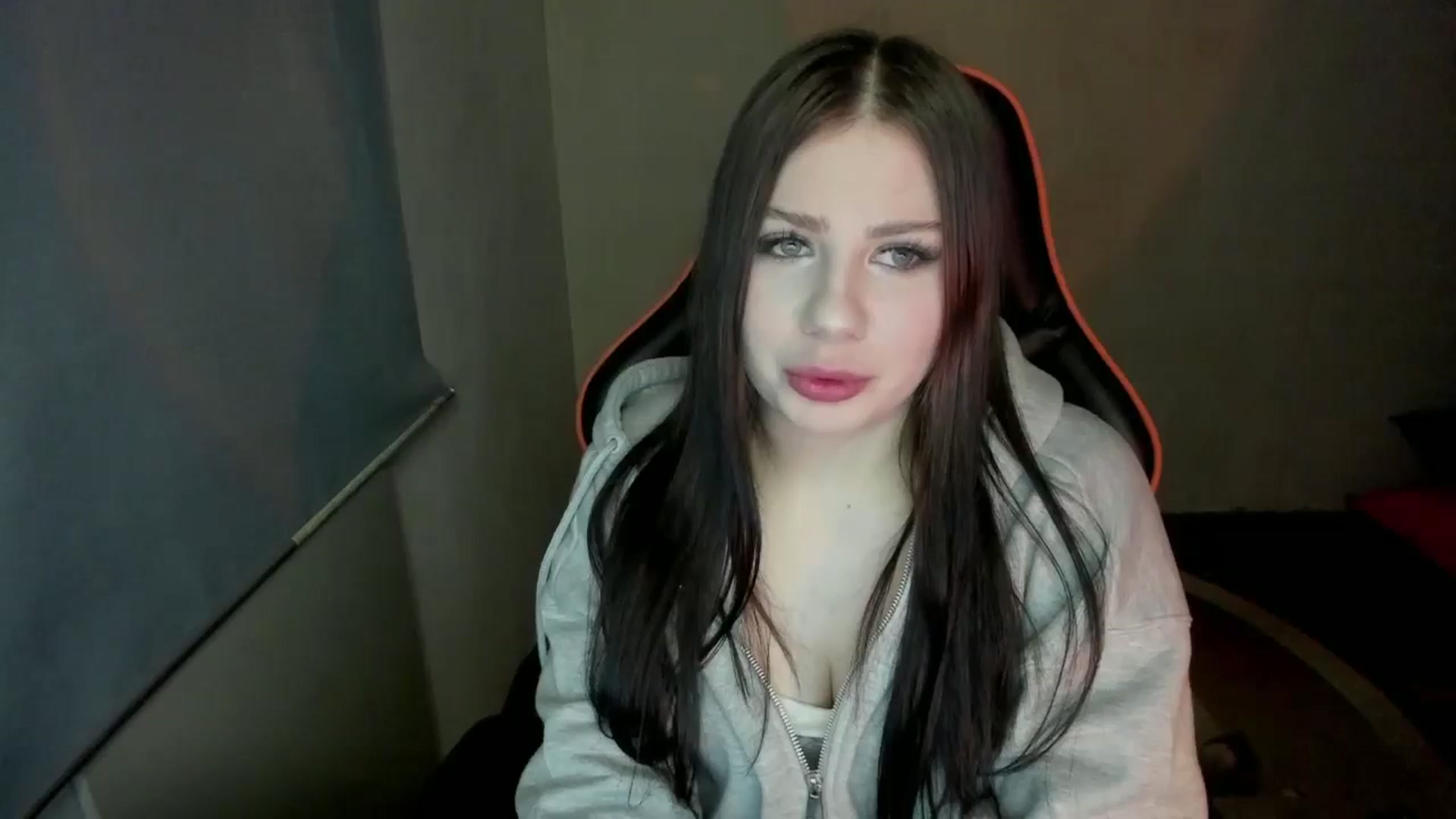 Gallery image thumbnail from FlyingDream's myfreecams stream on, 01/15/2025, 16:57 image 1 of 20