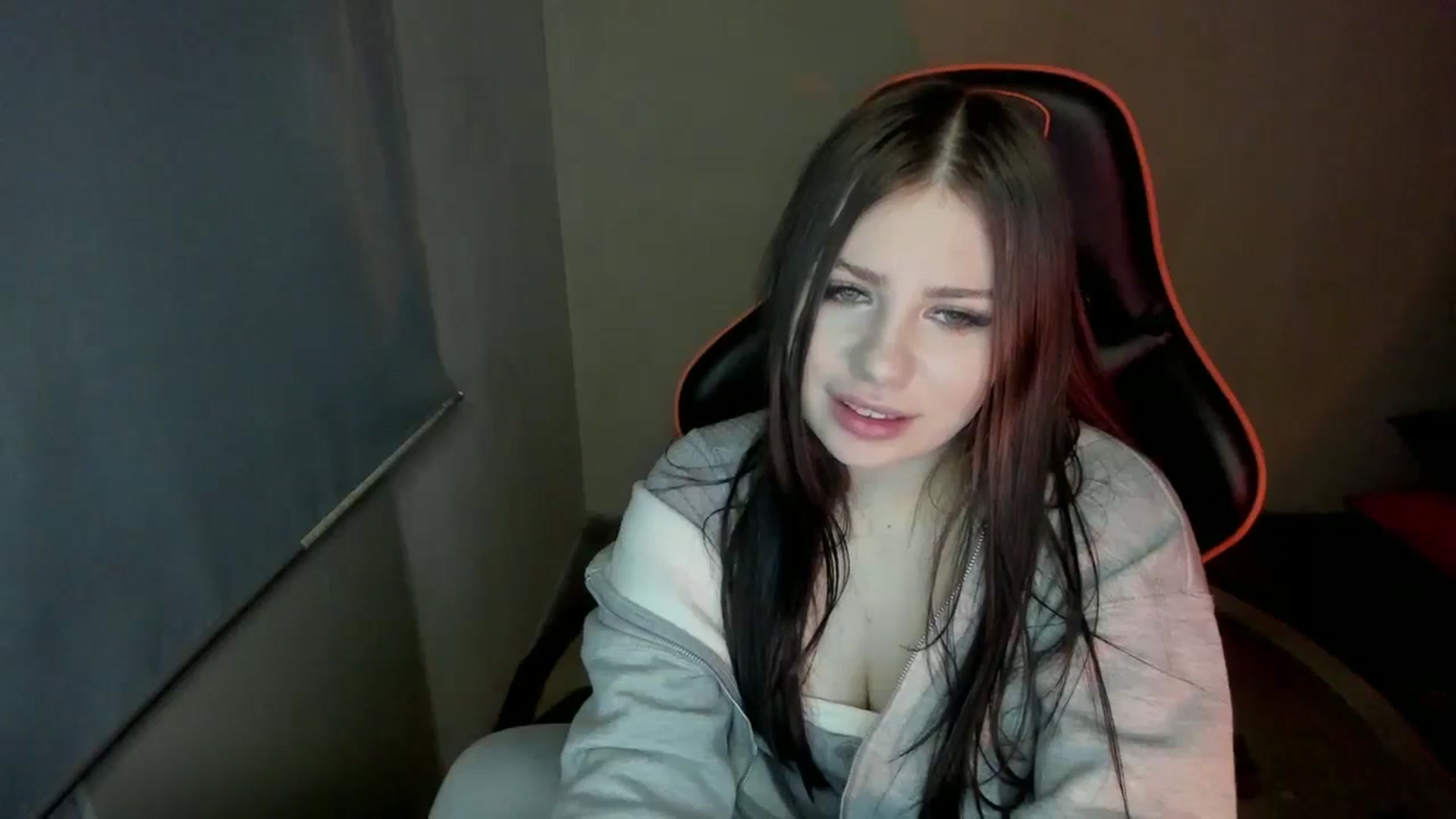 Gallery image thumbnail from FlyingDream's myfreecams stream on, 01/15/2025, 16:57 image 20 of 20