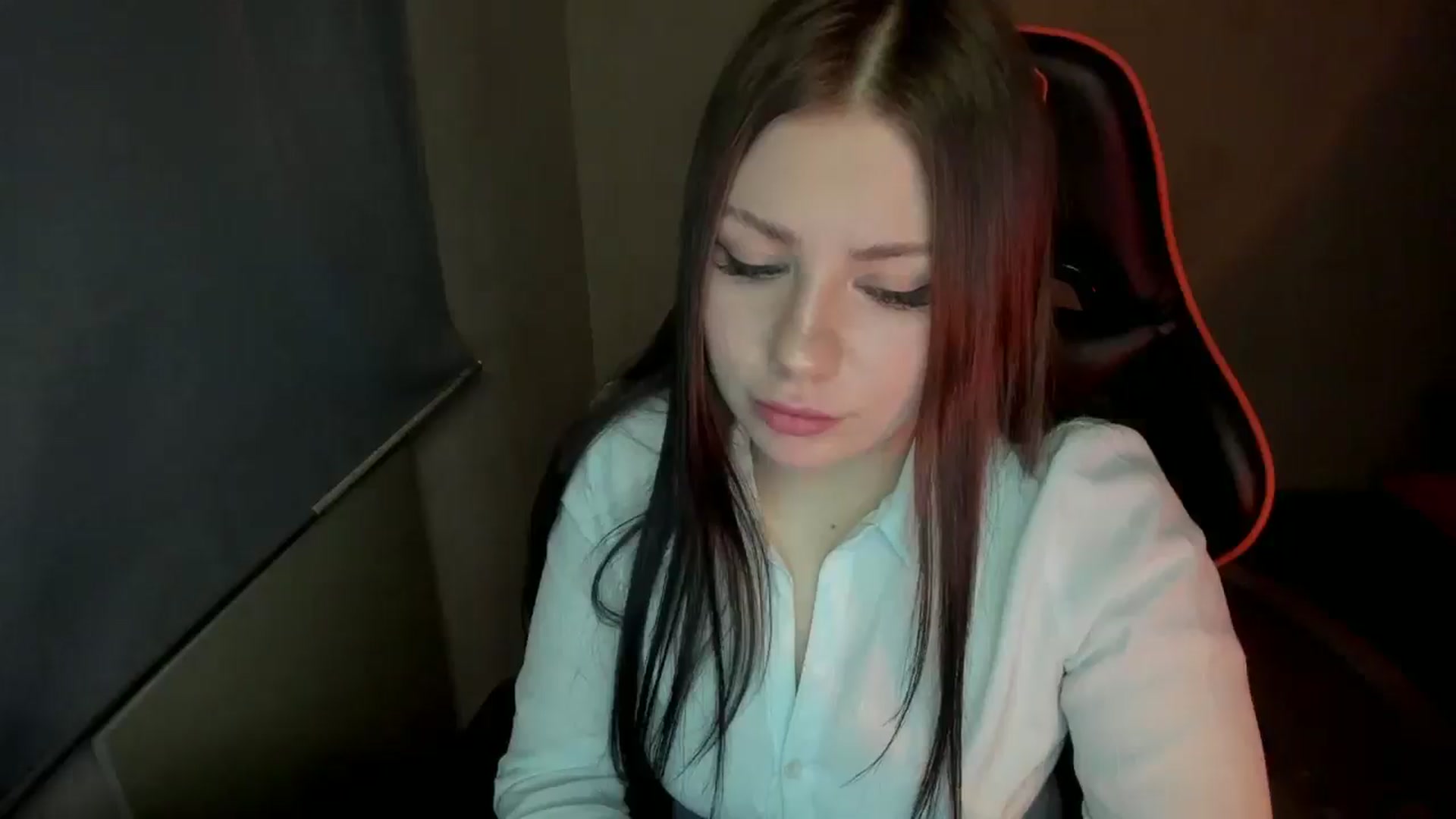 Gallery image thumbnail from FlyingDream's myfreecams stream on, 01/16/2025, 16:25 image 14 of 20