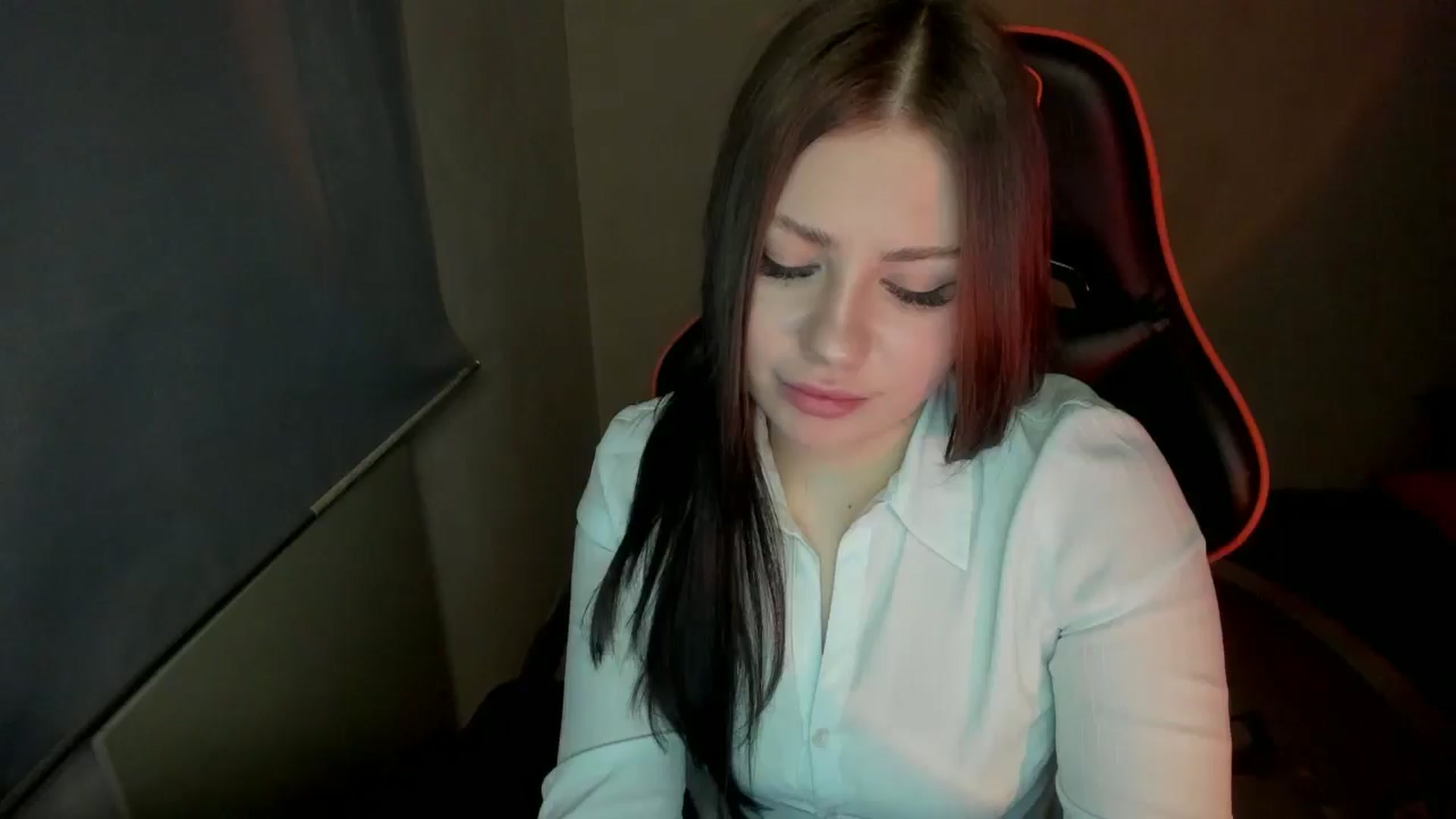 Gallery image thumbnail from FlyingDream's myfreecams stream on, 01/16/2025, 16:25 image 9 of 20