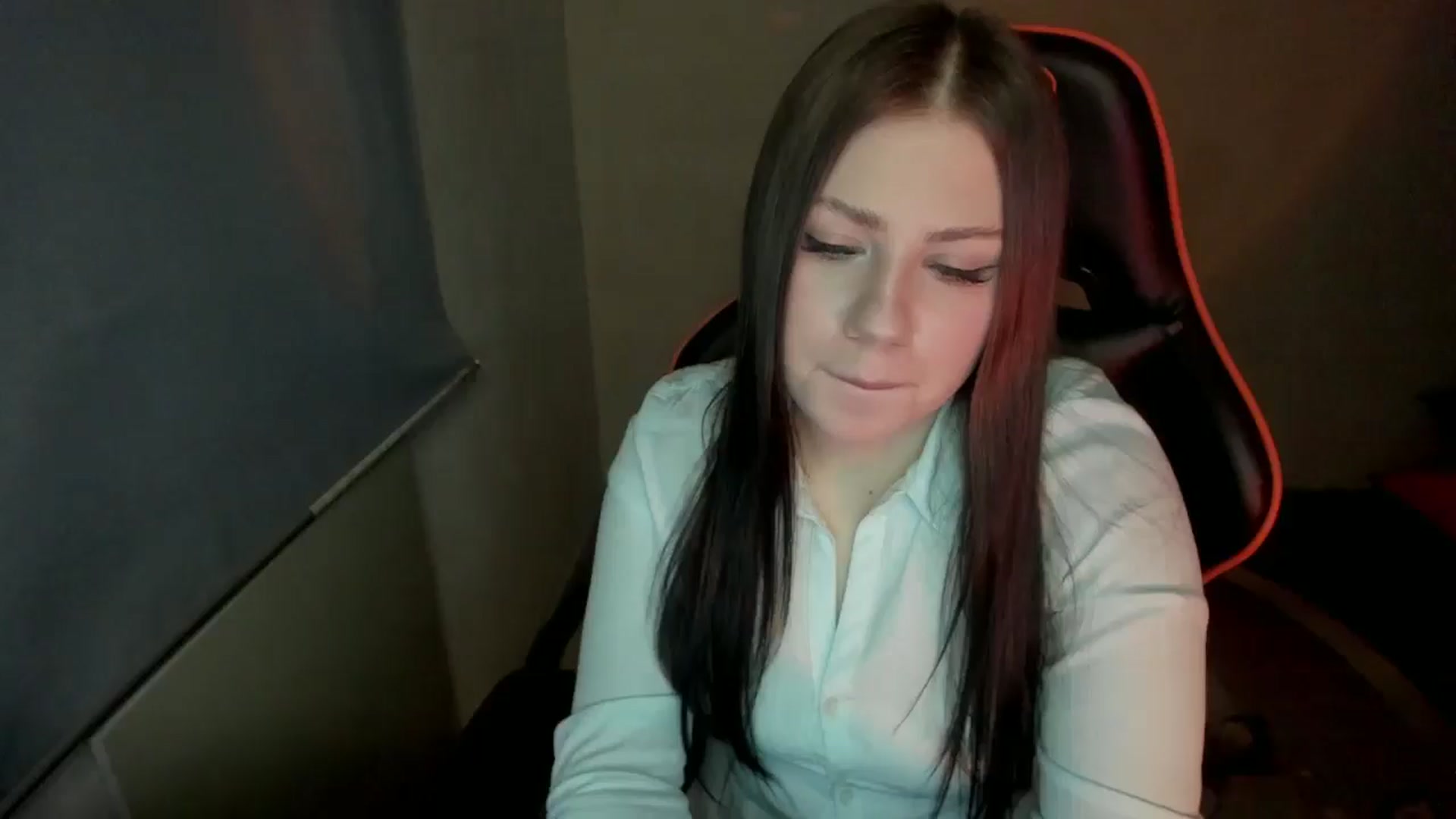 Gallery image thumbnail from FlyingDream's myfreecams stream on, 01/16/2025, 16:25 image 2 of 20