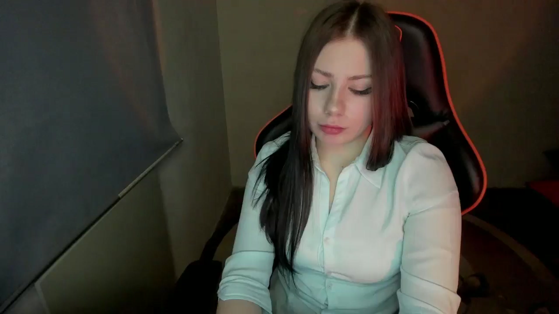 Gallery image thumbnail from FlyingDream's myfreecams stream on, 01/16/2025, 16:25 image 10 of 20