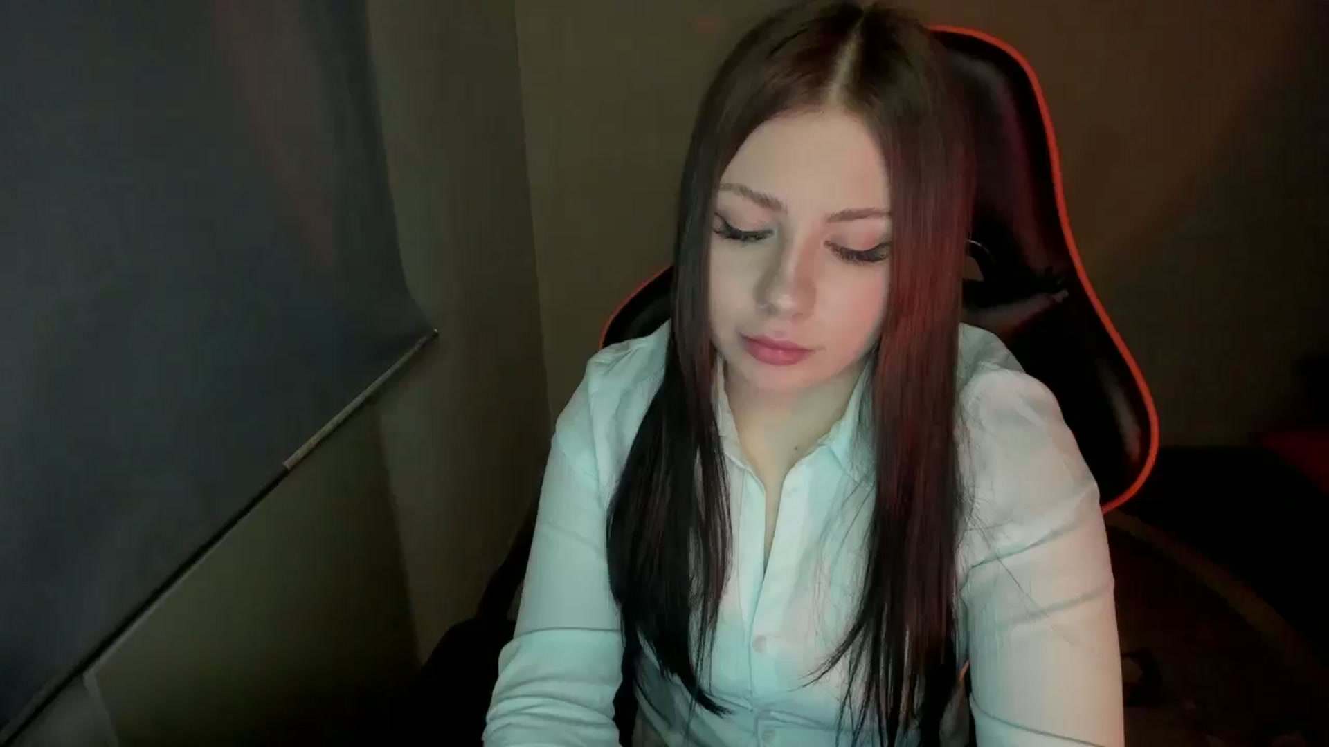 Gallery image thumbnail from FlyingDream's myfreecams stream on, 01/16/2025, 16:25 image 8 of 20