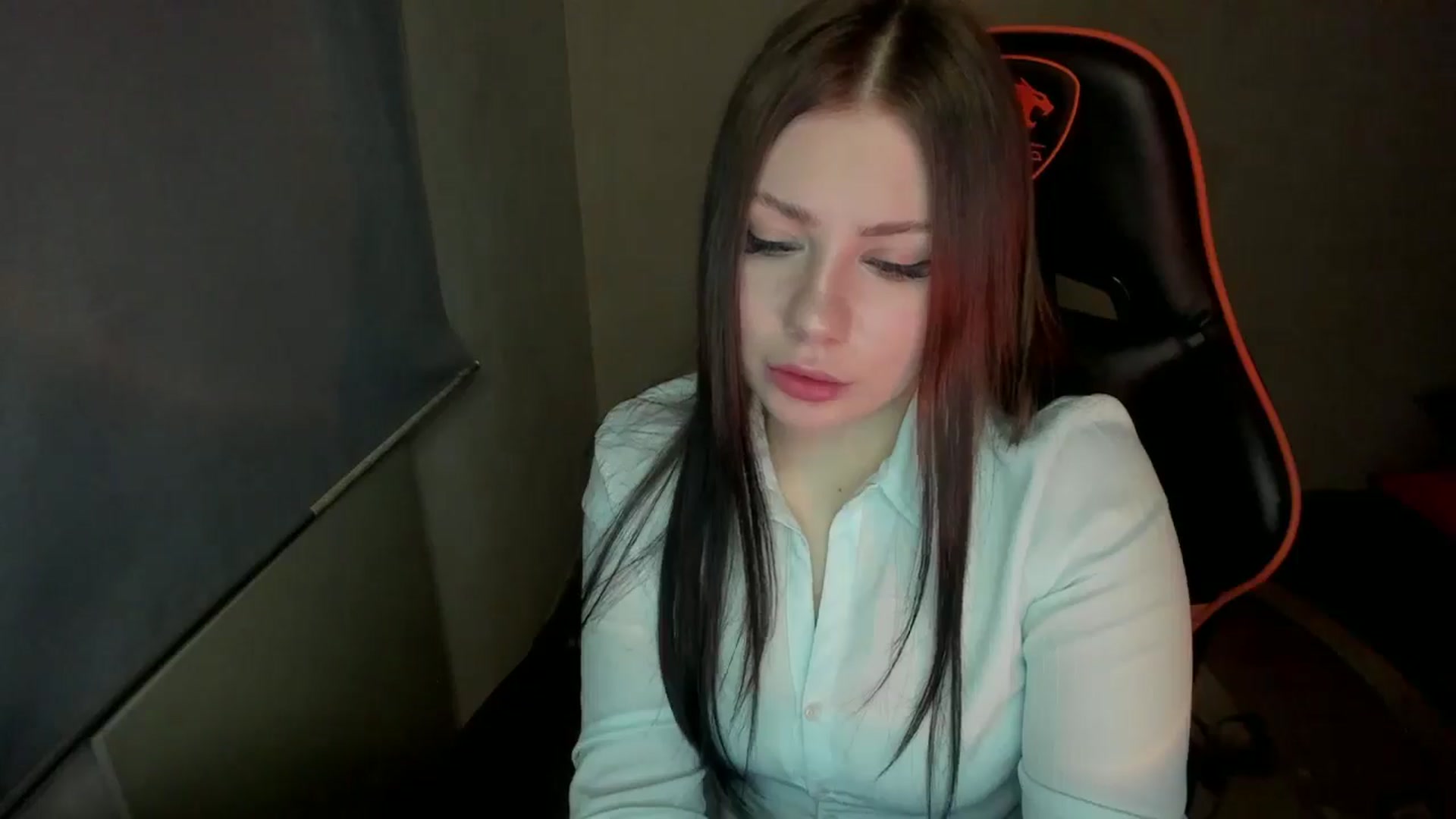 Gallery image thumbnail from FlyingDream's myfreecams stream on, 01/16/2025, 16:25 image 15 of 20