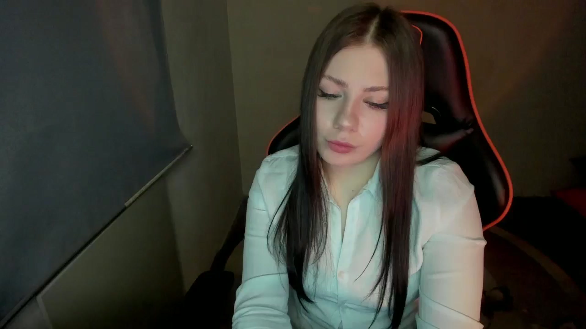 Gallery image thumbnail from FlyingDream's myfreecams stream on, 01/16/2025, 16:25 image 1 of 20
