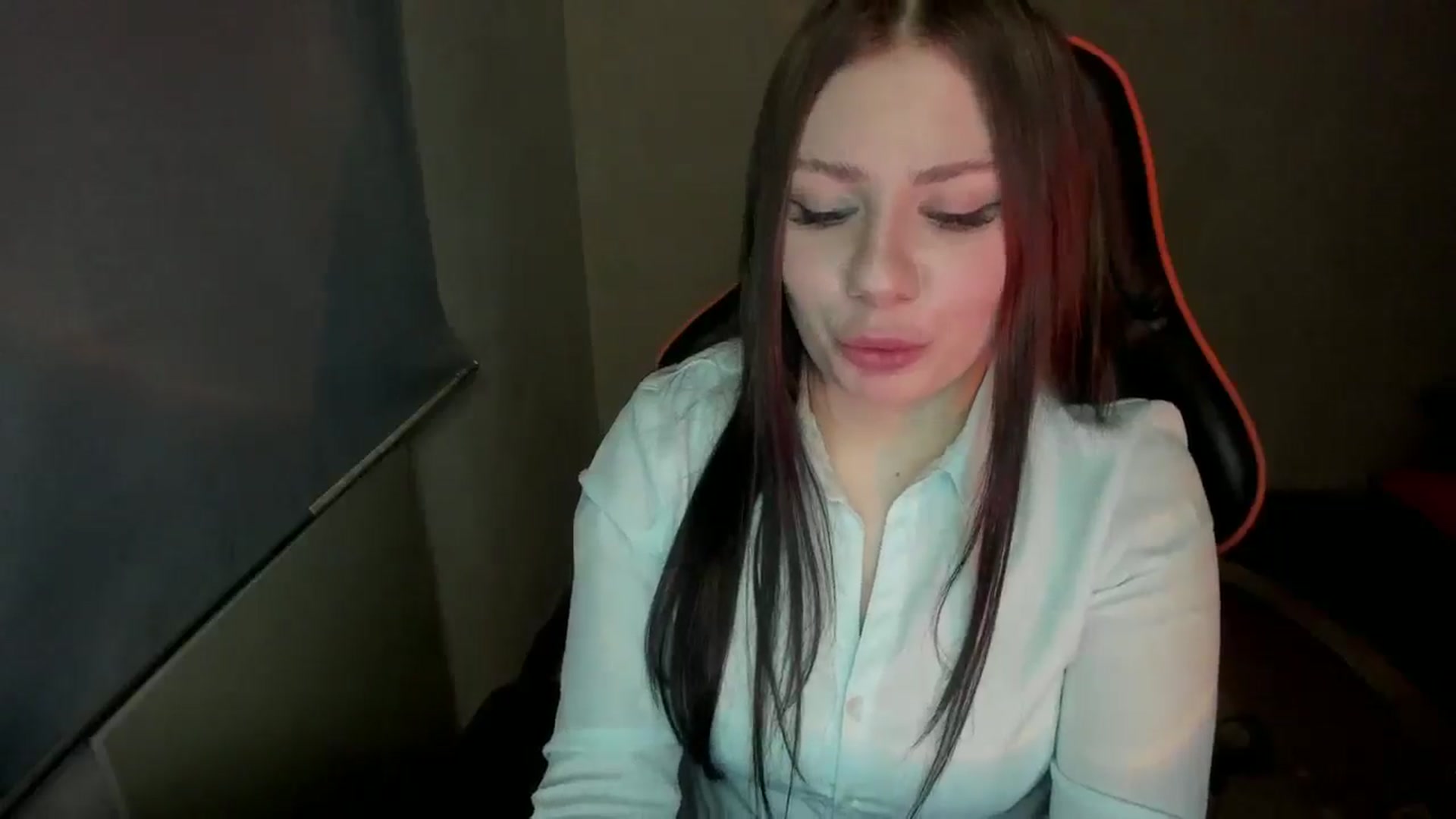 Gallery image thumbnail from FlyingDream's myfreecams stream on, 01/16/2025, 16:25 image 16 of 20