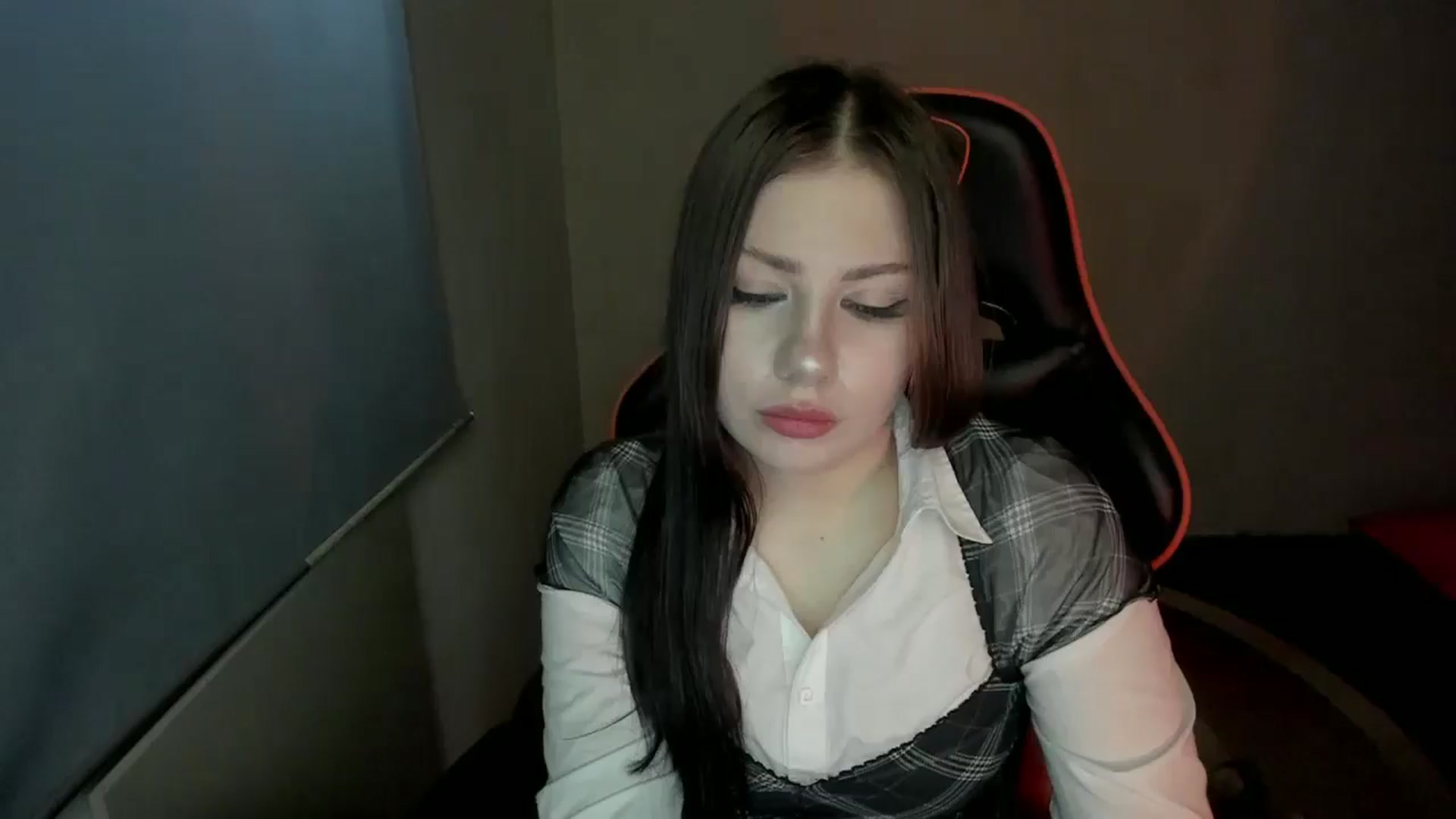 Gallery image thumbnail from FlyingDream's myfreecams stream on, 01/18/2025, 13:49 image 18 of 20