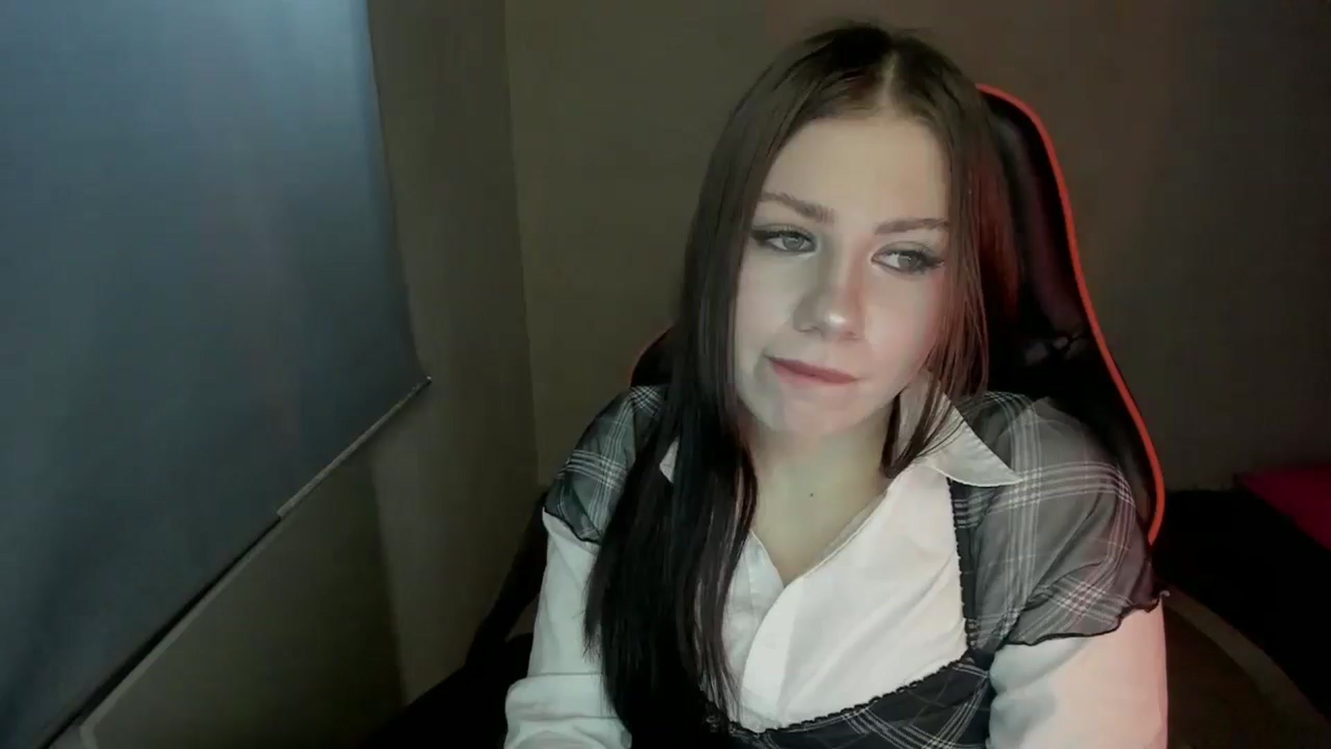 Gallery image thumbnail from FlyingDream's myfreecams stream on, 01/18/2025, 13:49 image 1 of 20